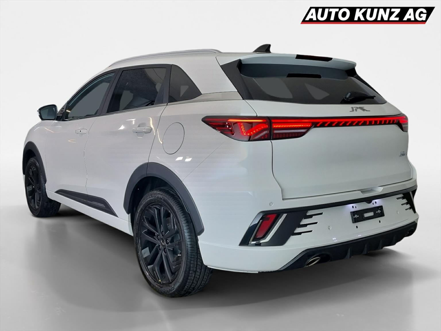 JAC JS6 PHEV-showroom-element-1