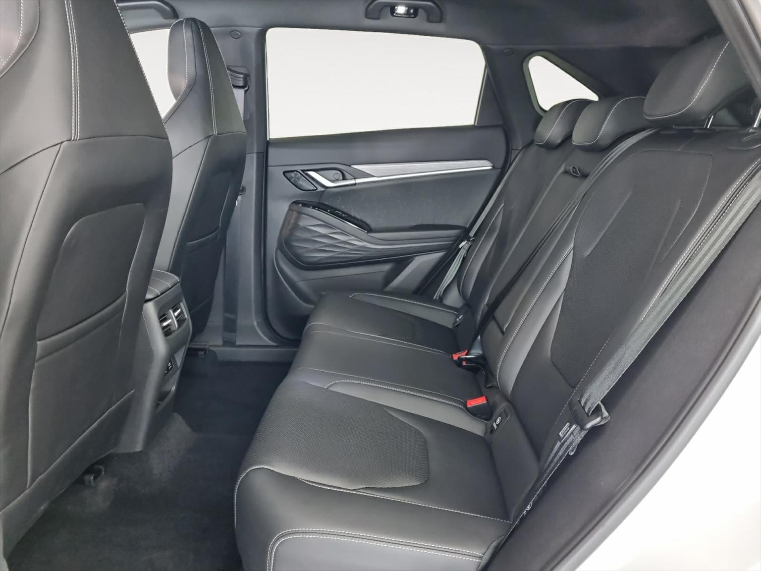 JAC JS6 PHEV-image-6