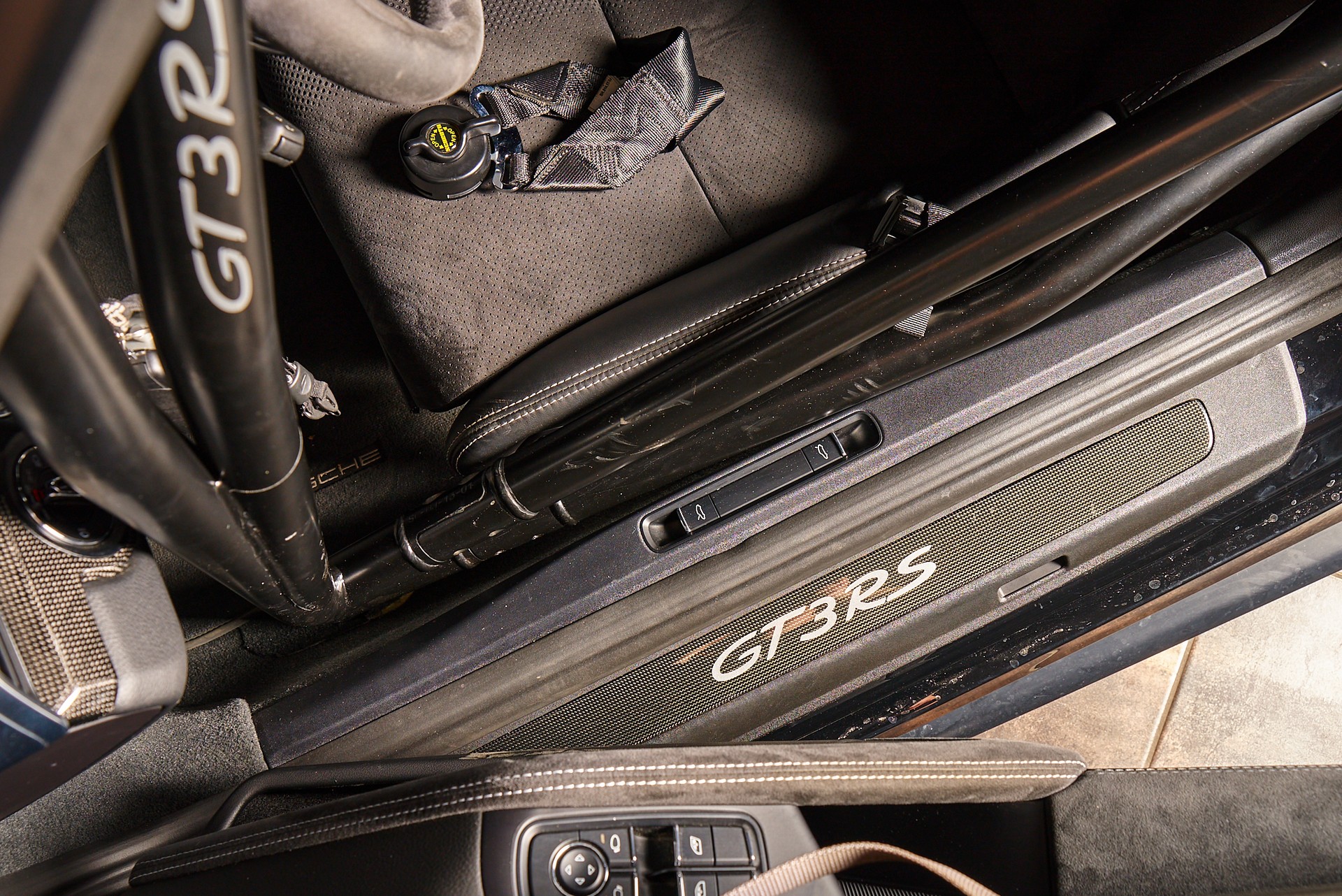 PORSCHE 911 GT3 RS PDK-image-10