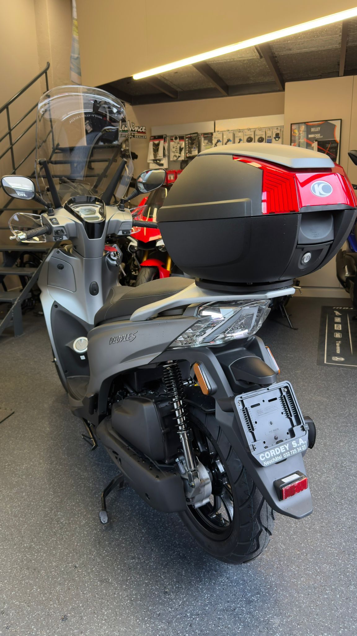 KYMCO People S 125i ABS Topcase/Windschild-image-3