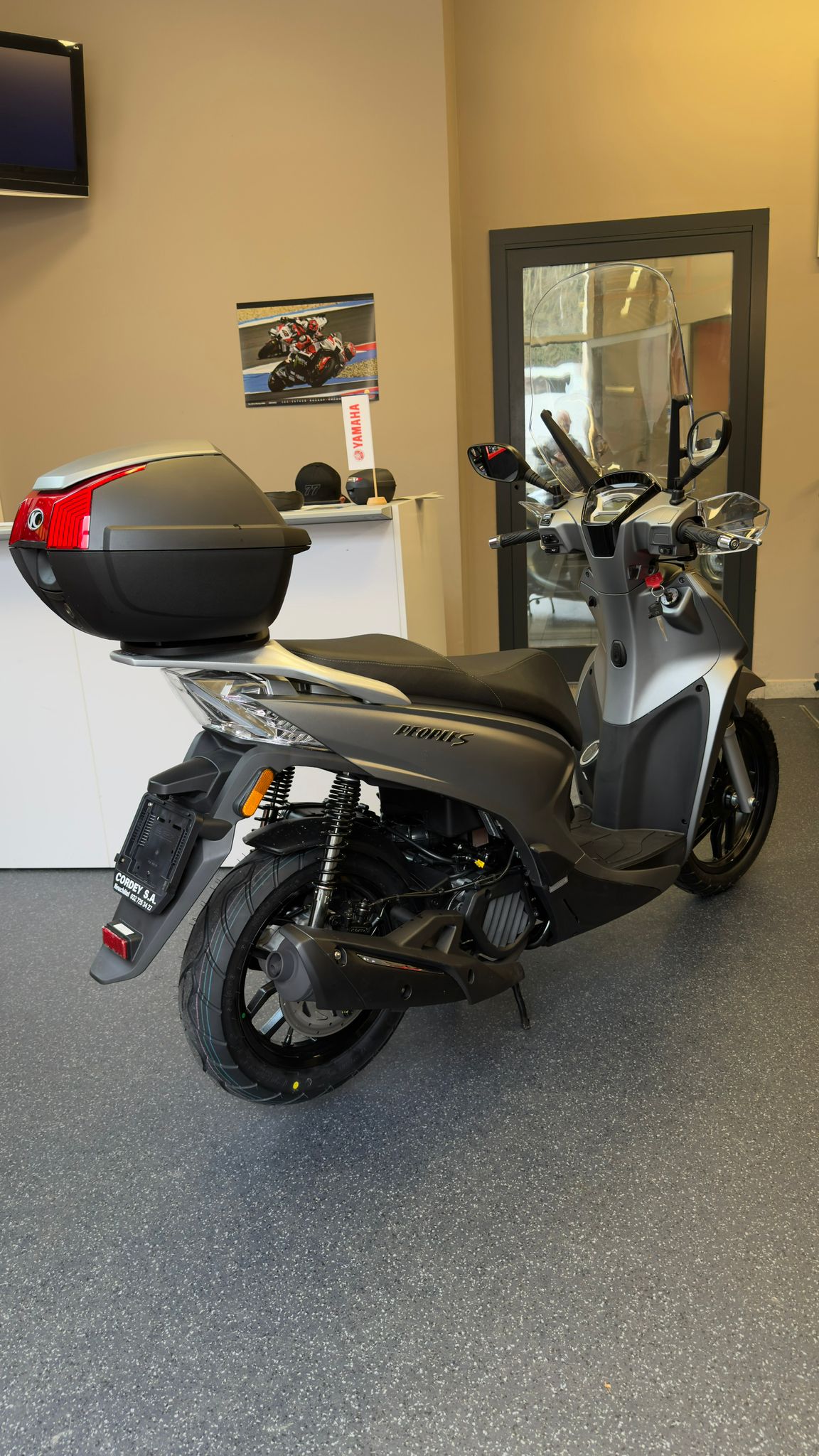 KYMCO People S 125i ABS Topcase/Windschild-image-2