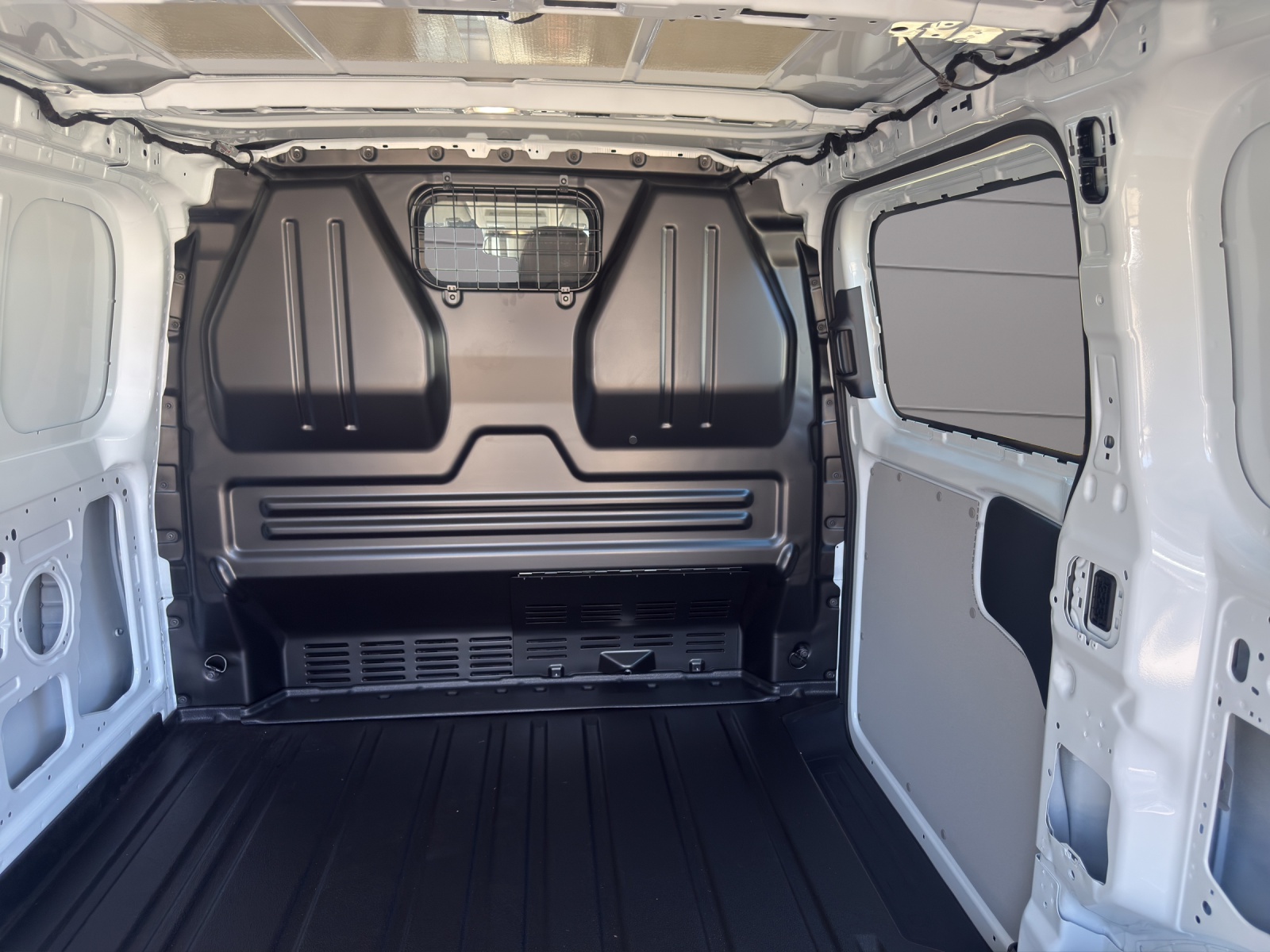 FORD Transit Custom Van 320 L1H1 Trend Automat-image-9