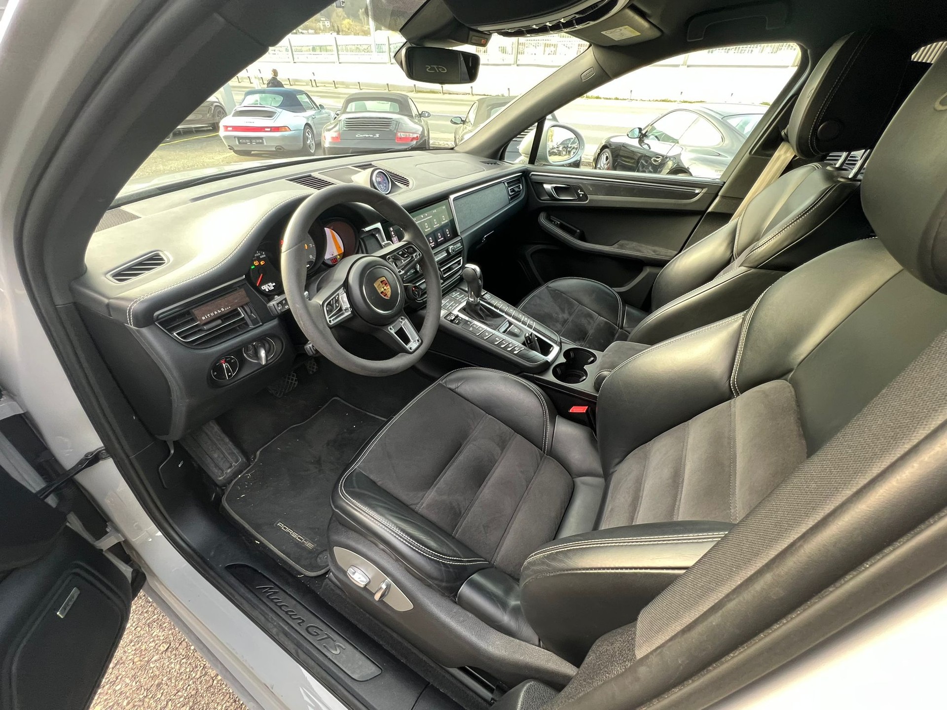 PORSCHE Macan GTS PDK-image-8
