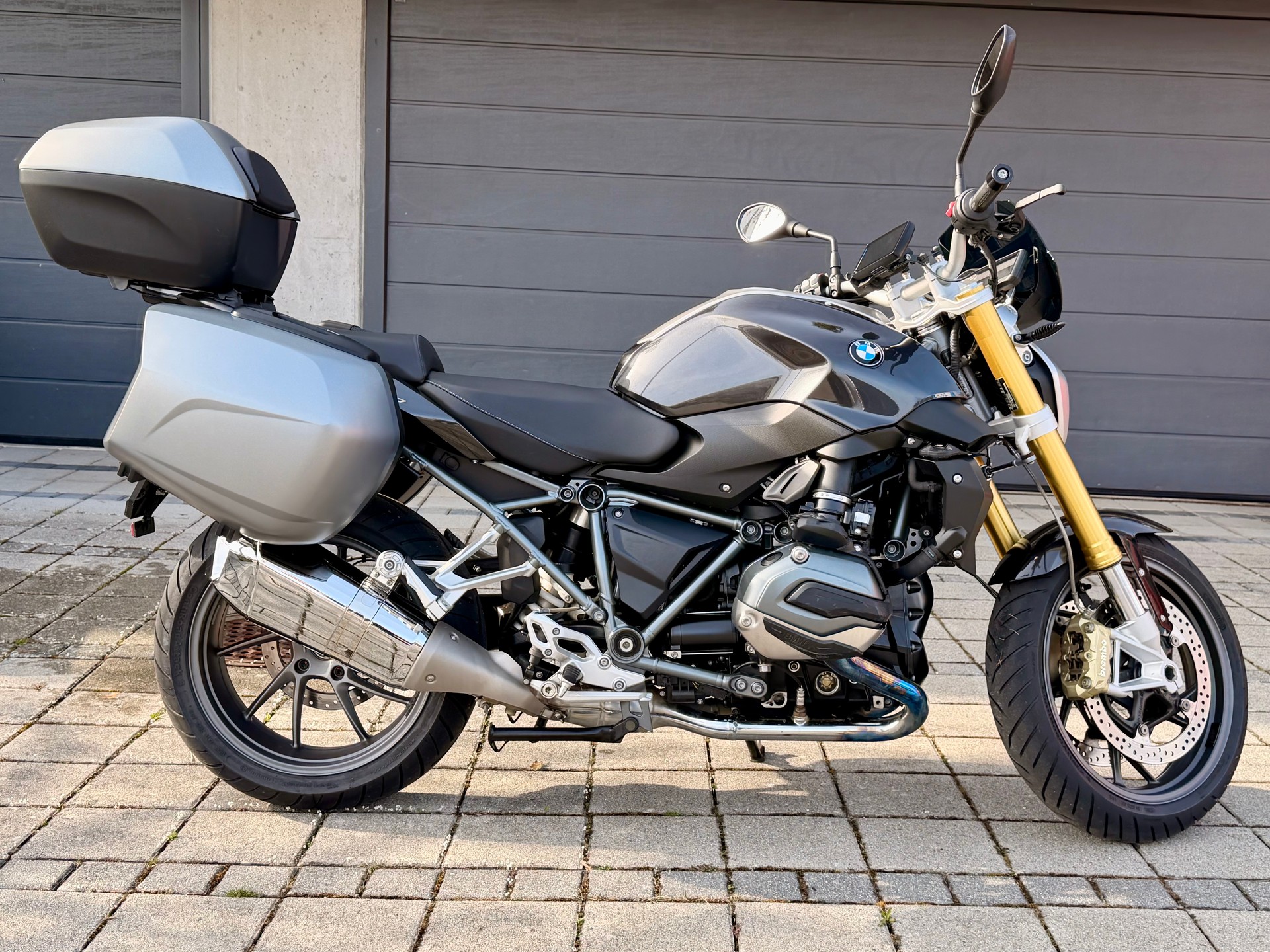 BMW R 1200 R ABS-image-1