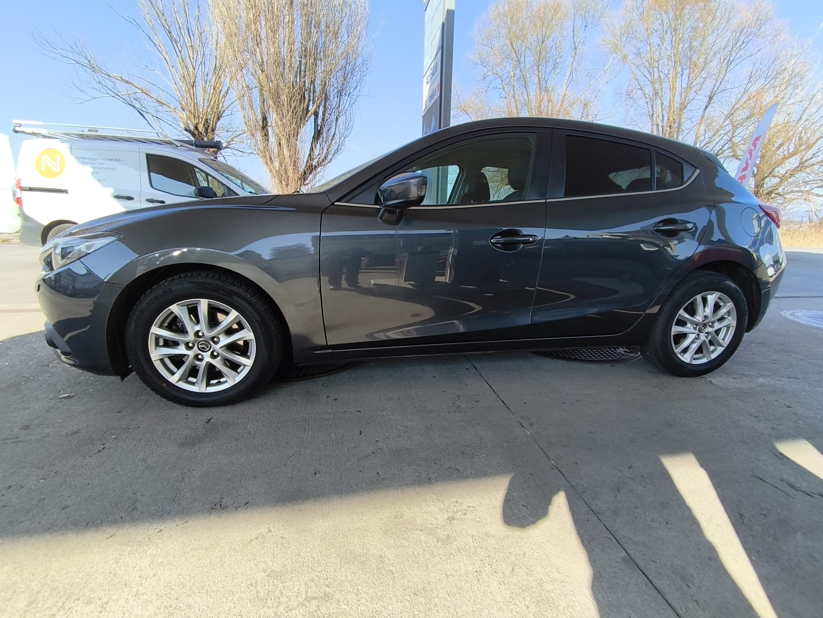 MAZDA 3 1.5 16V CD Revolution Activematic-image-6