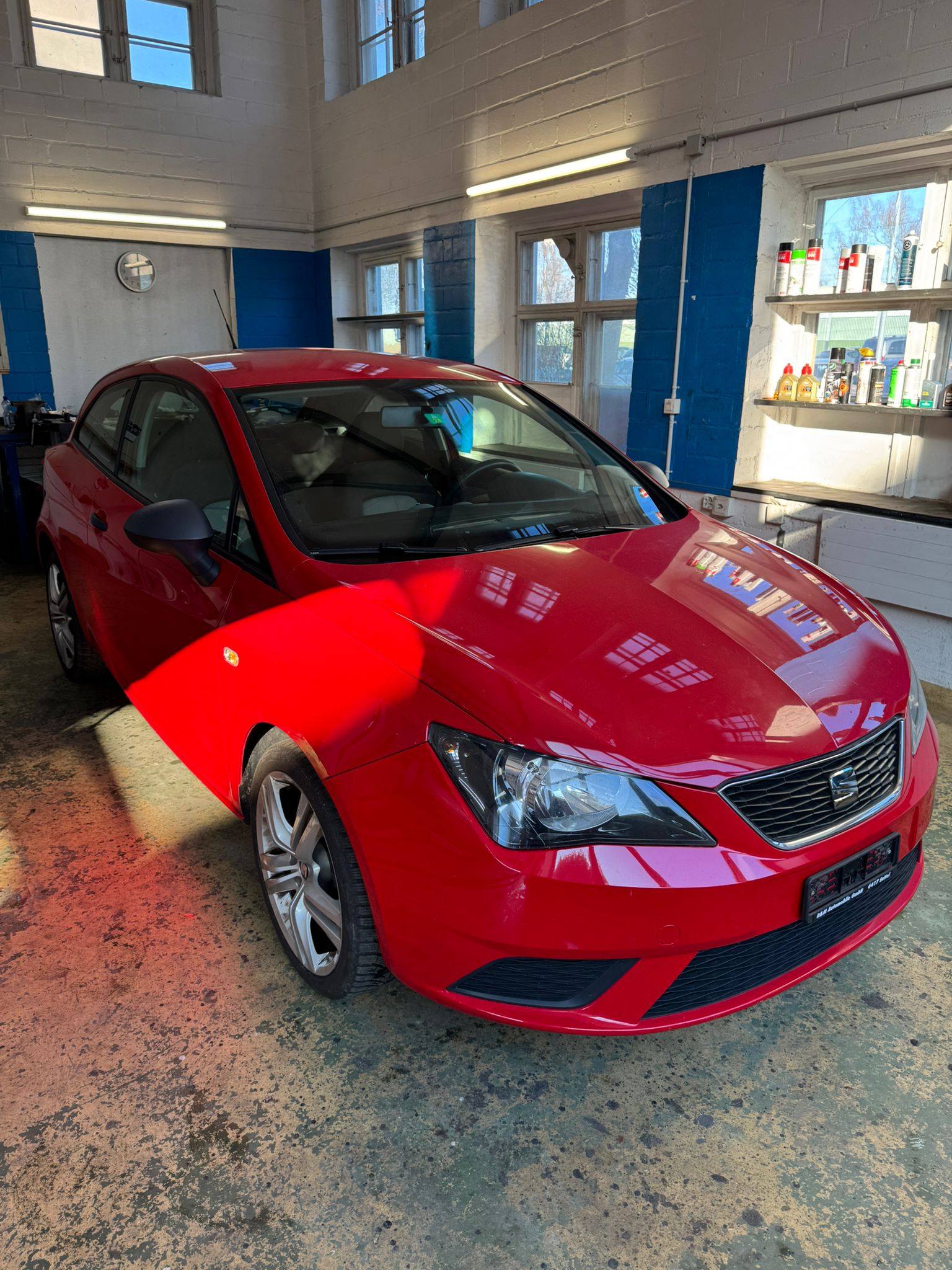 SEAT Ibiza SC 1.2 Entry-image-1