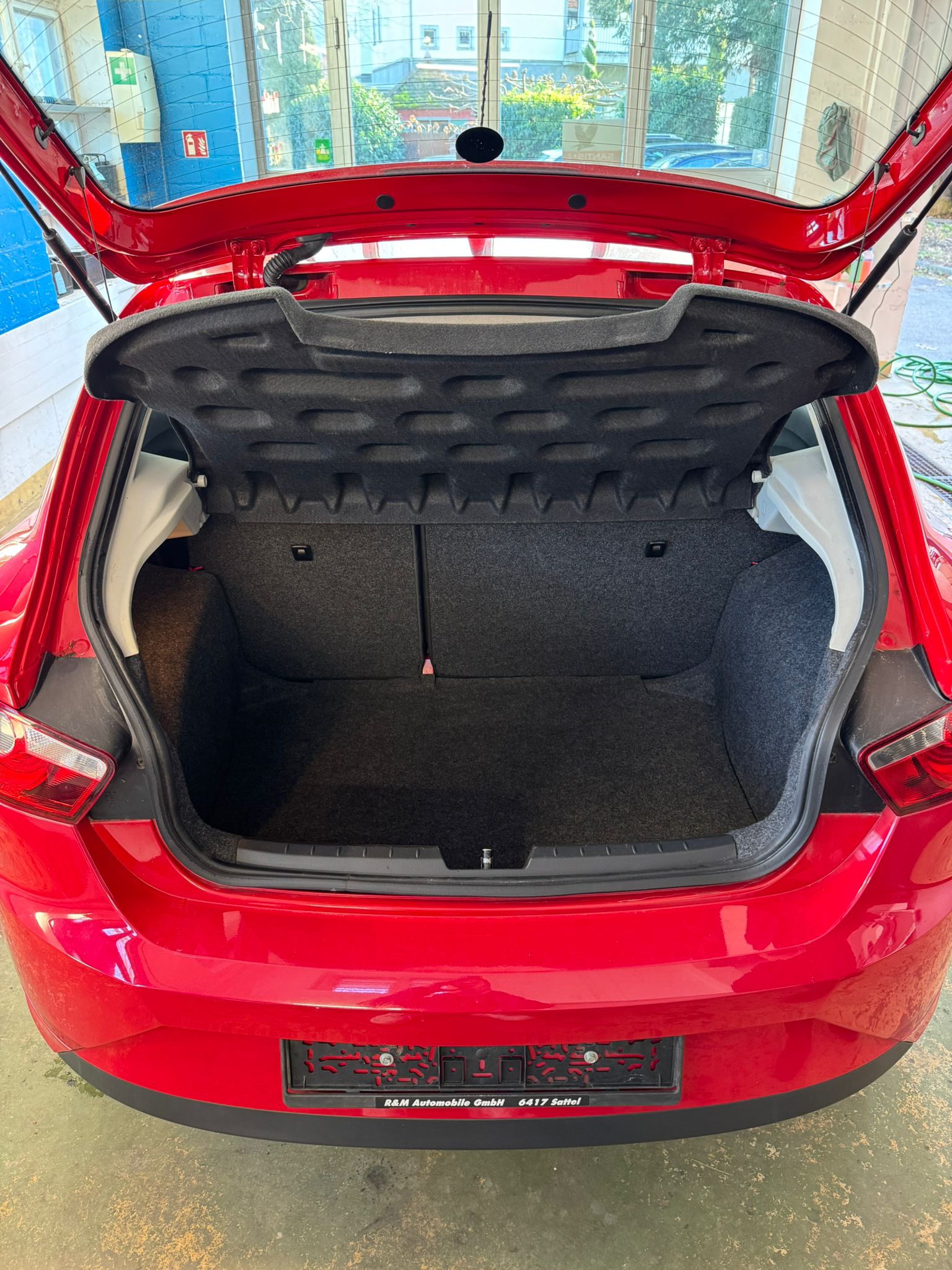 SEAT Ibiza SC 1.2 Entry-image-4