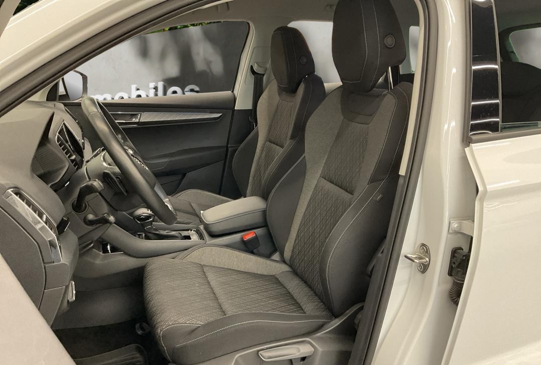 SKODA Karoq 2.0 TDI CR Style 4x4 DSG-image-6