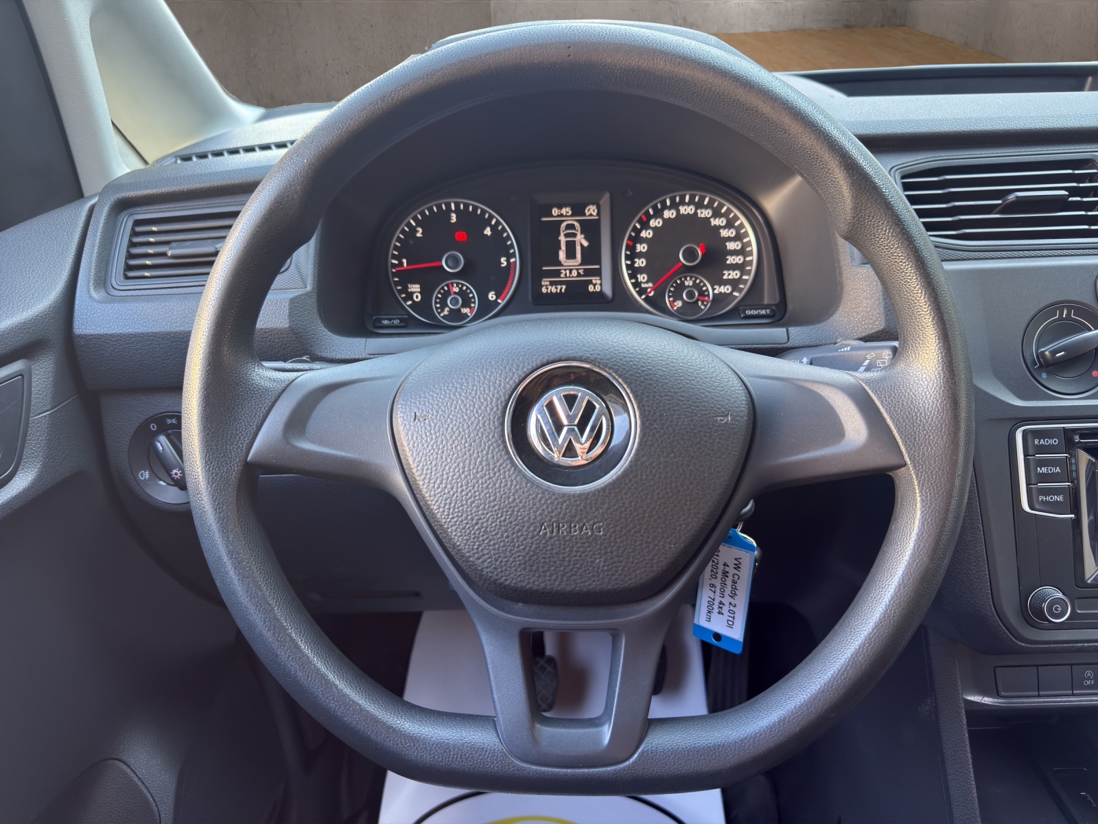 VW Caddy 2.0TDI 4Motion BlueMotion Technology-image-11