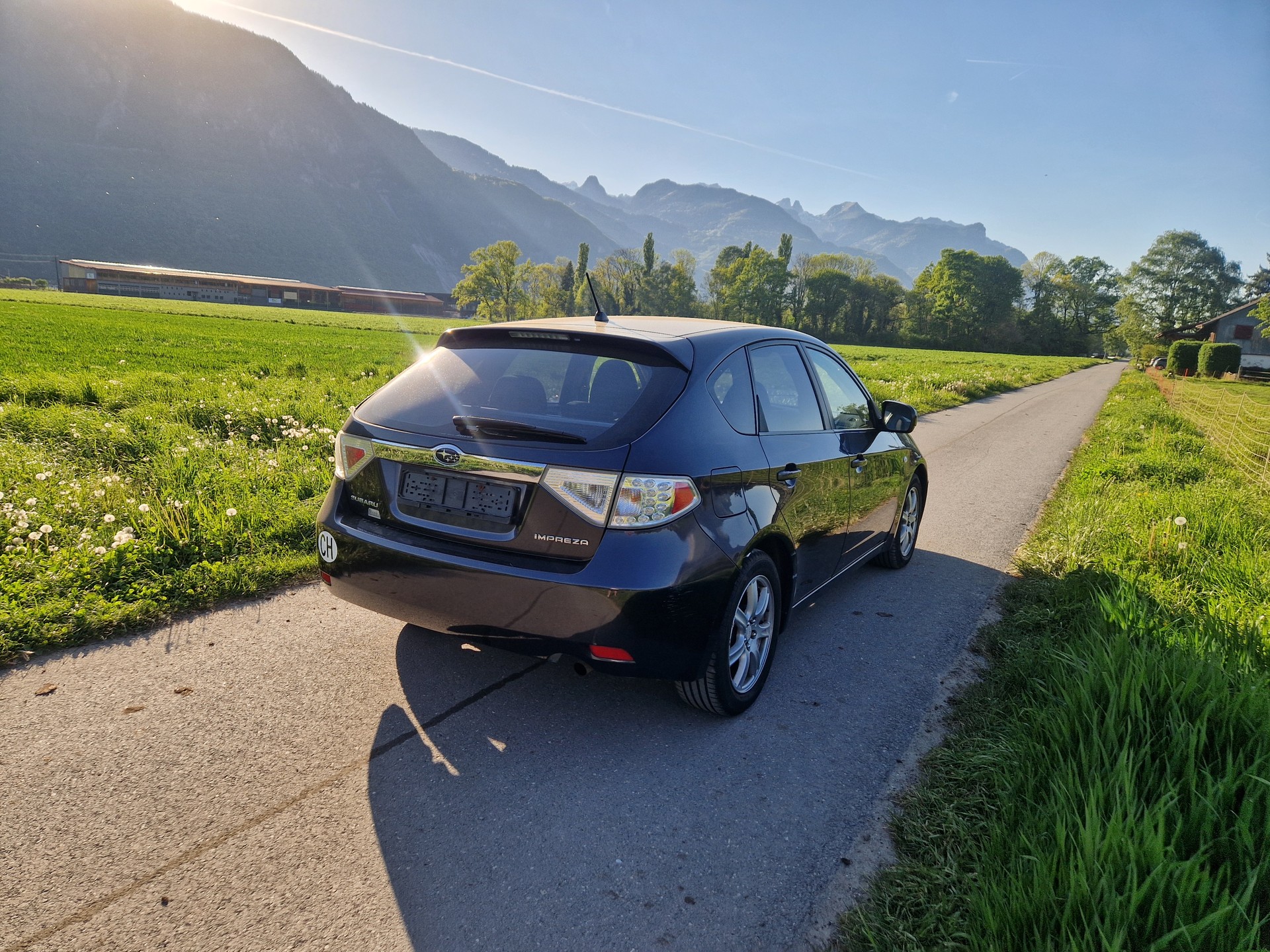 SUBARU Impreza 1.5R Swiss Special-image-3