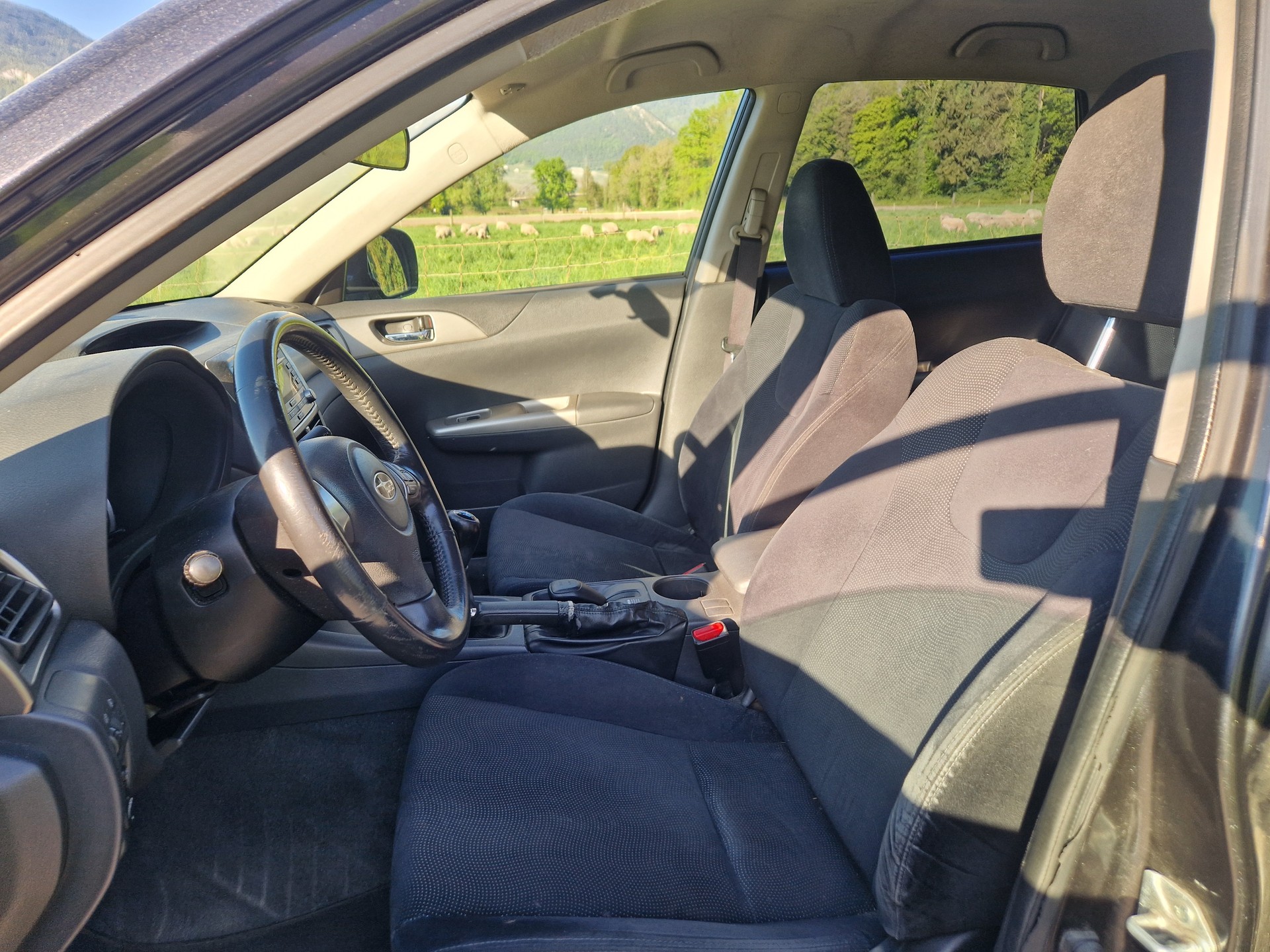 SUBARU Impreza 1.5R Swiss Special-image-8