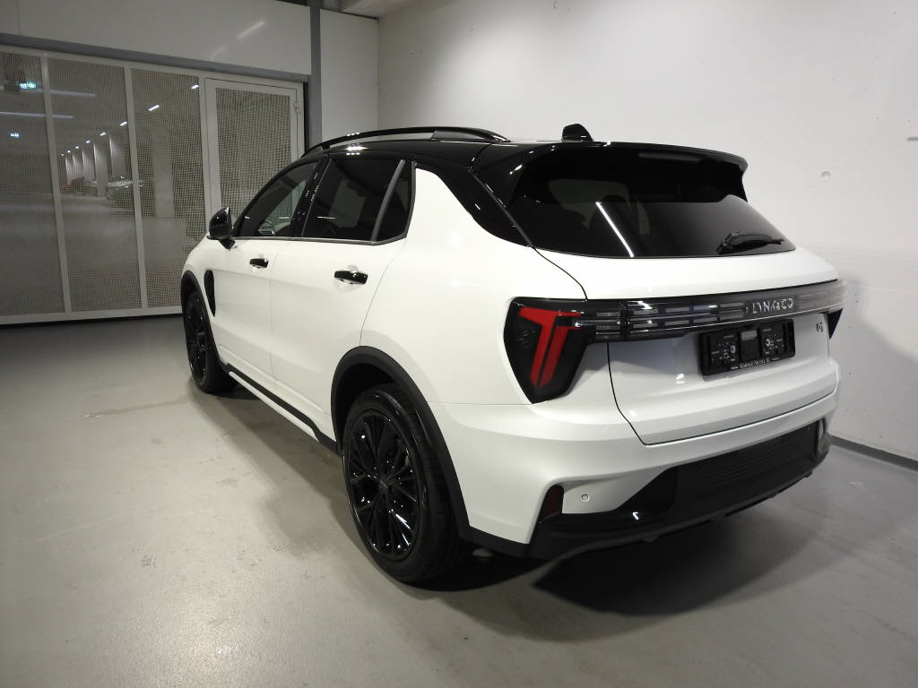 LYNK & CO 01 1.5 PHEV More-showroom-element-3