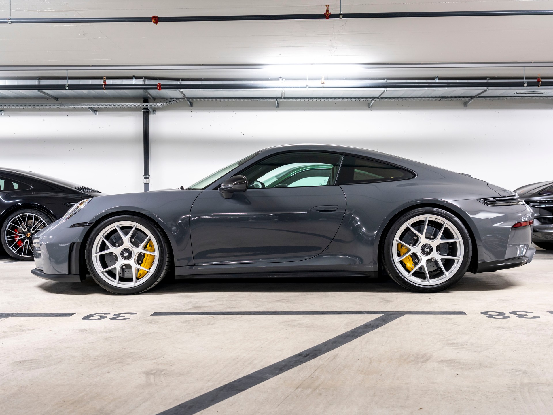 PORSCHE 911 GT3 Touring PDK-showroom-element-1