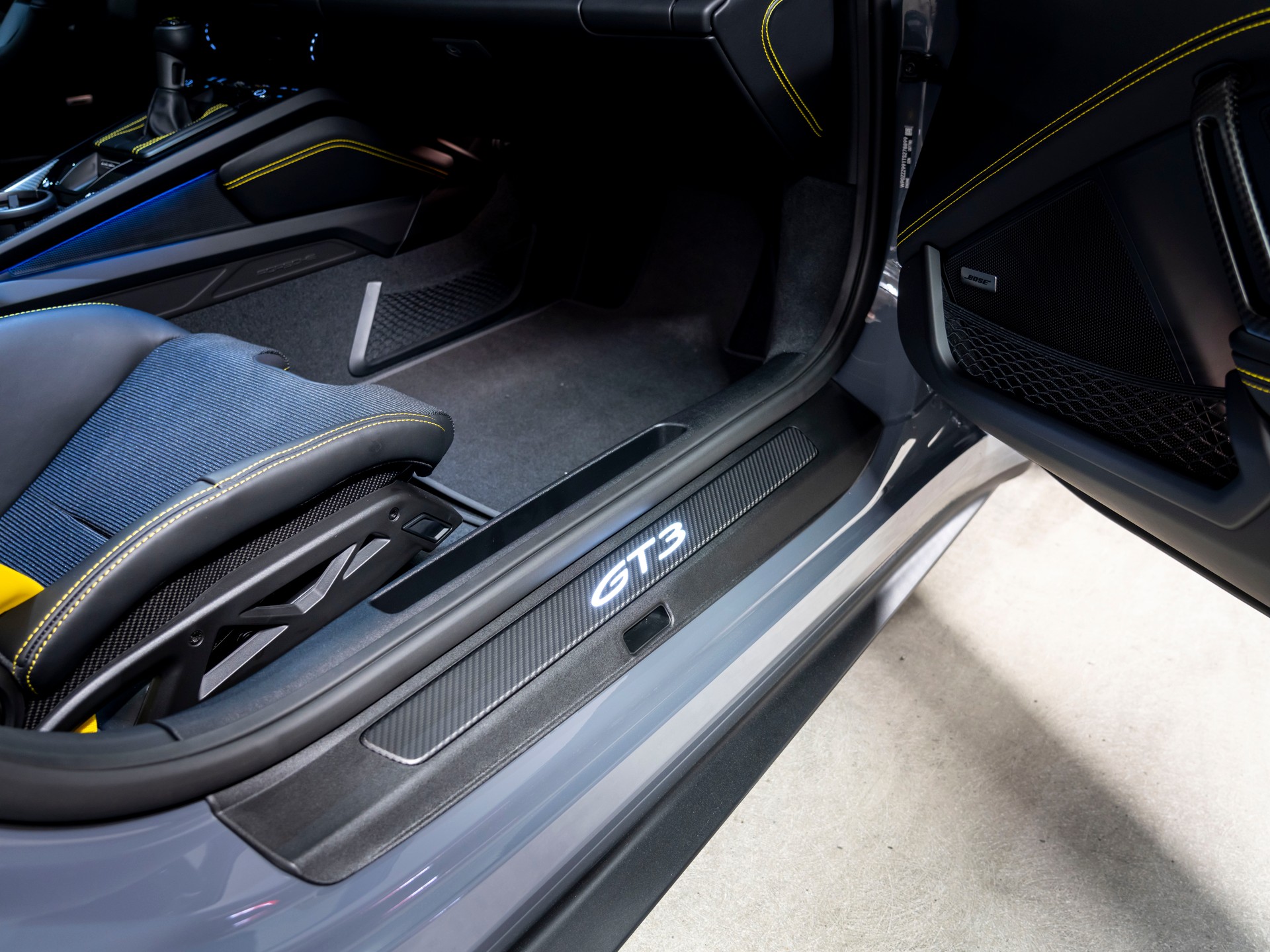 PORSCHE 911 GT3 Touring PDK-image-19