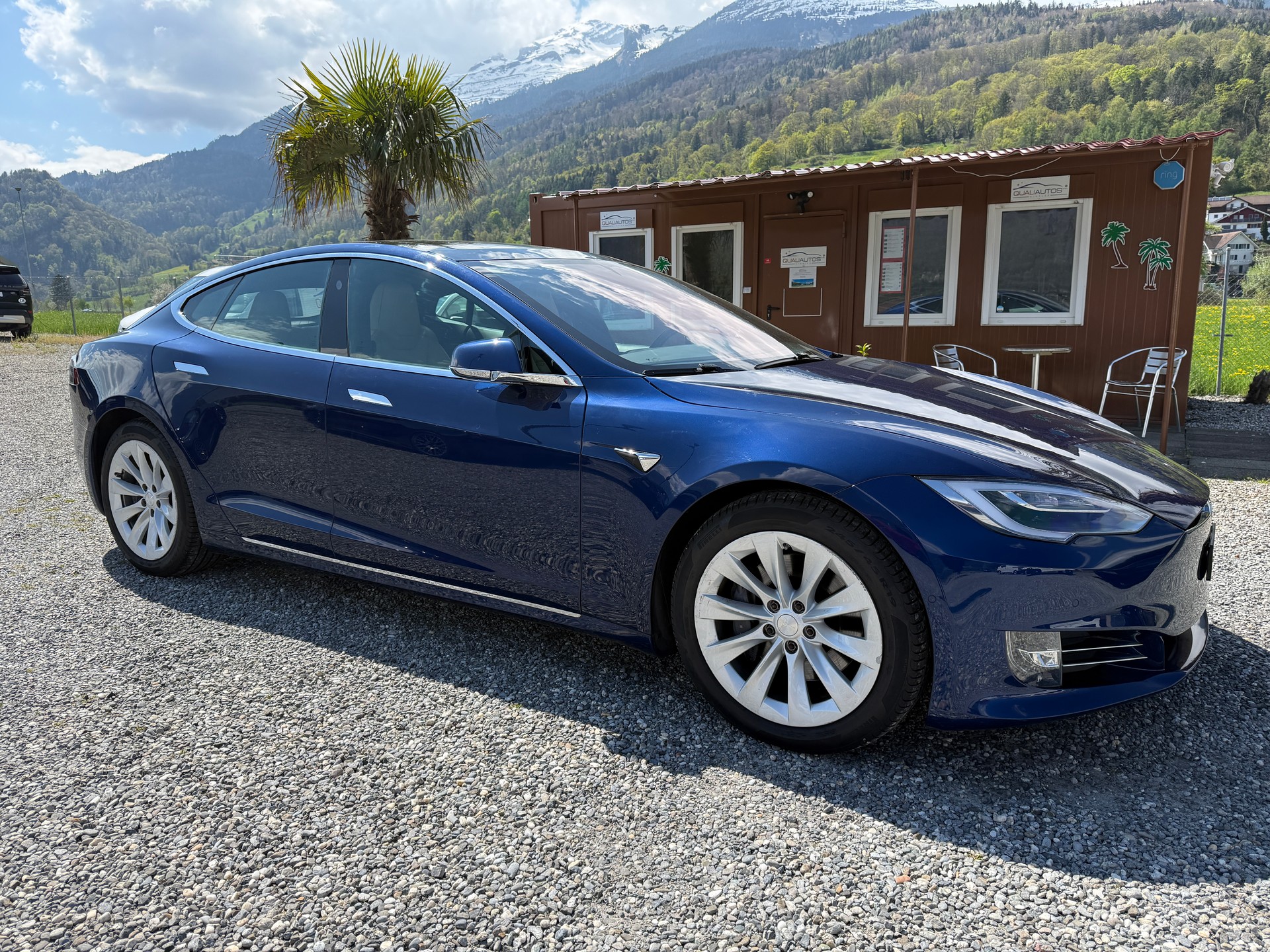 TESLA Model S 90 Facelift * HW3 * free Supercharger übertragbar * free connectivity * CCS * 1. Hand *-showroom-element-1