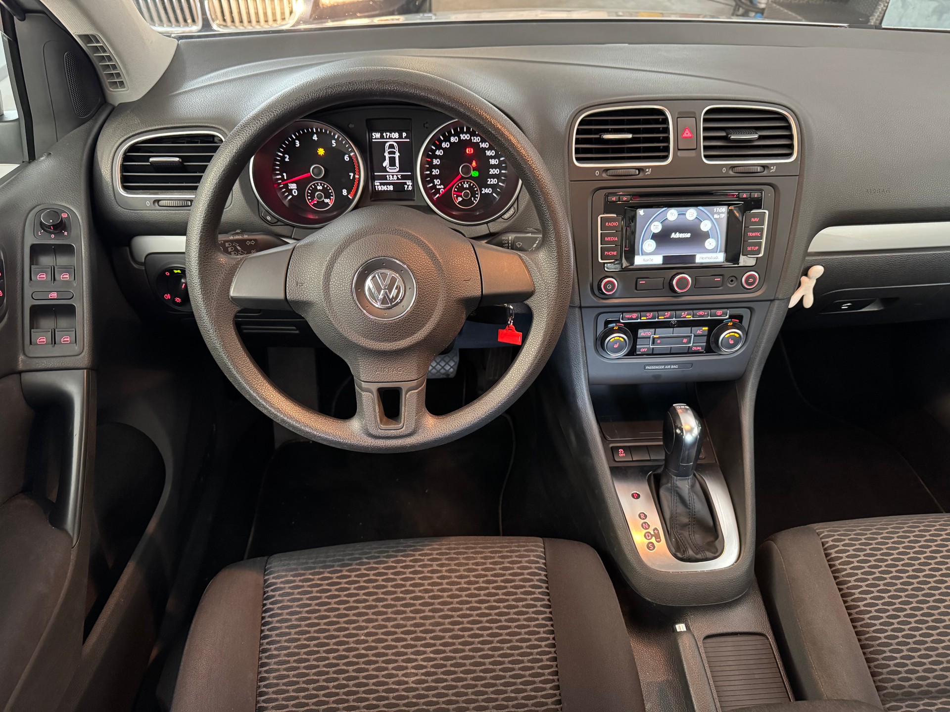 VW Golf 1.2 TSI Comfortline DSG-image-6