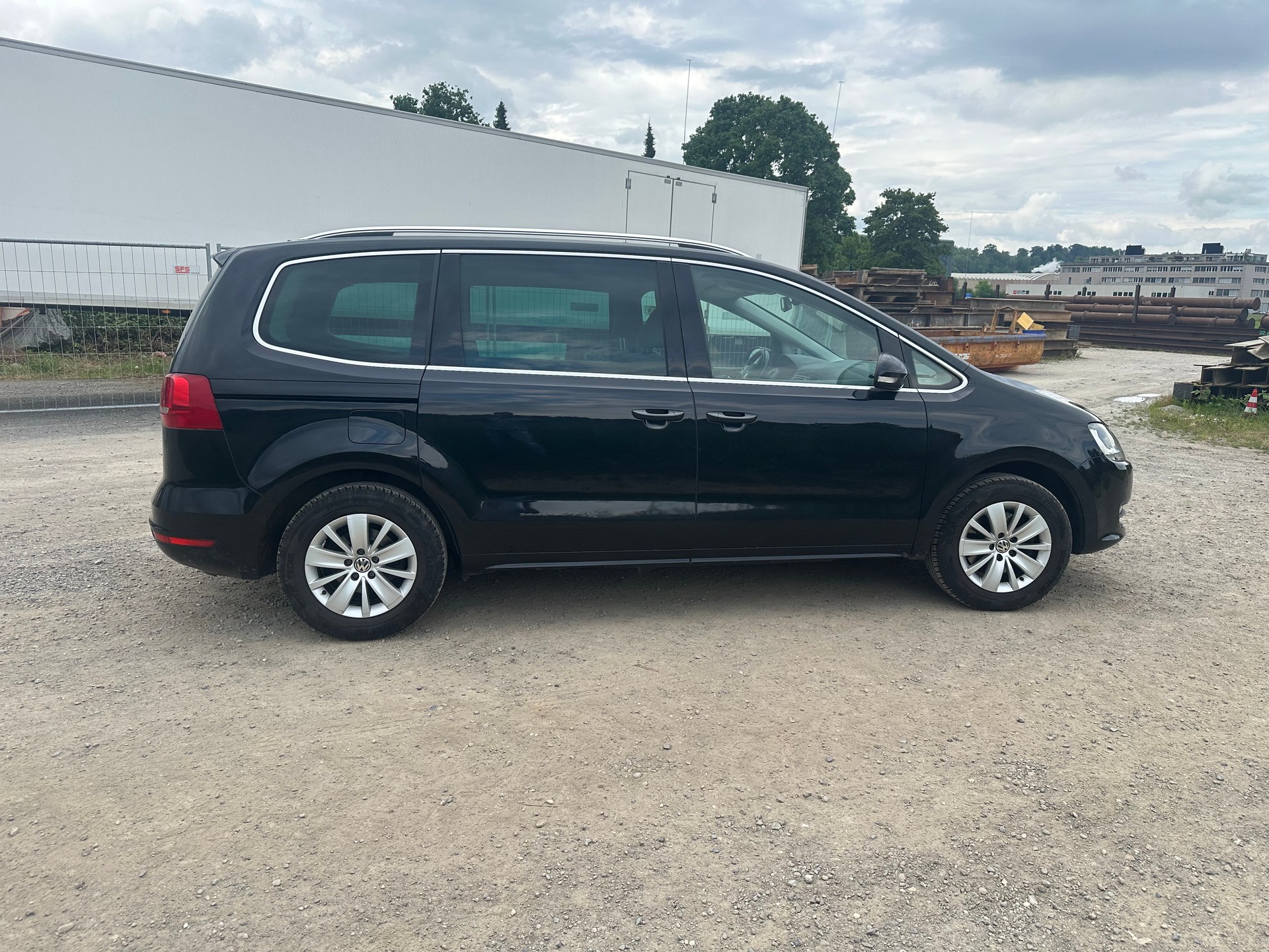 VW Sharan 1.4 TSI BlueMotion Technology Highline-image-4