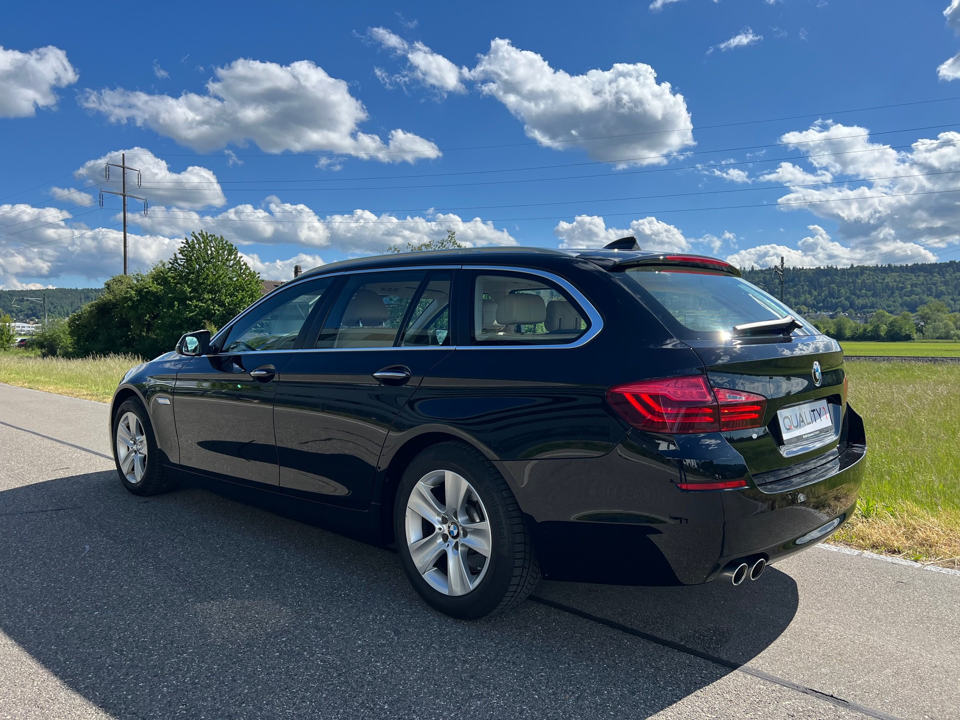 BMW 530d Touring xDrive Steptronic-image-7