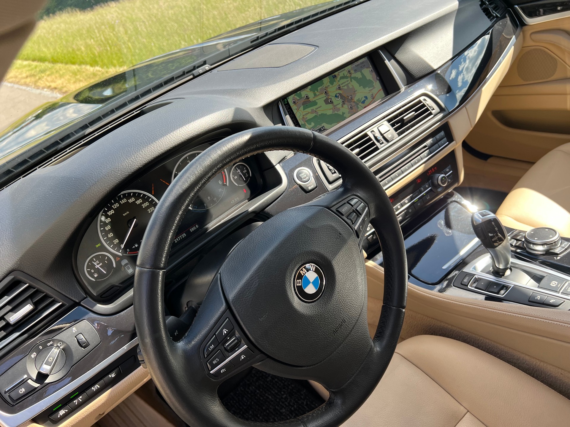 BMW 530d Touring xDrive Steptronic-image-17