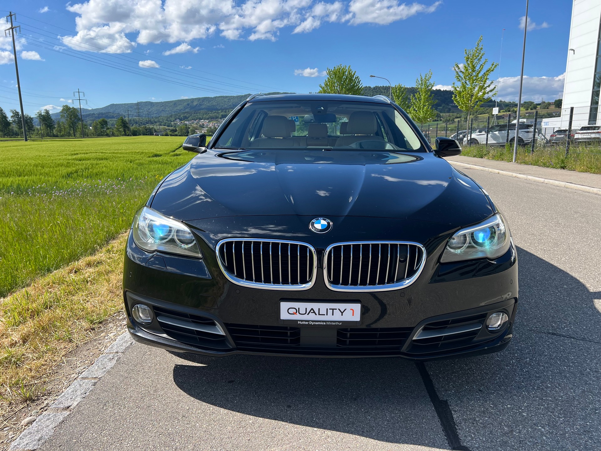 BMW 530d Touring xDrive Steptronic-showroom-element-3