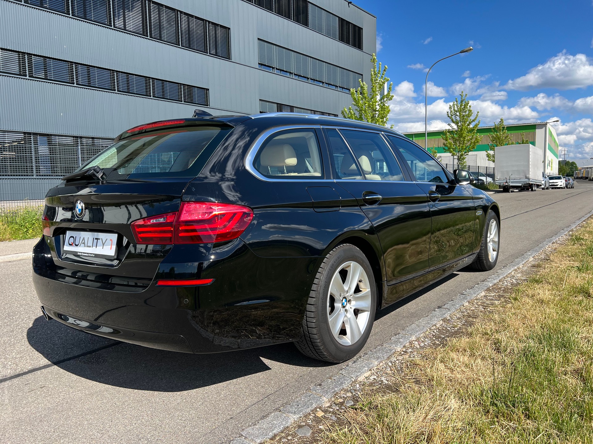 BMW 530d Touring xDrive Steptronic-image-8