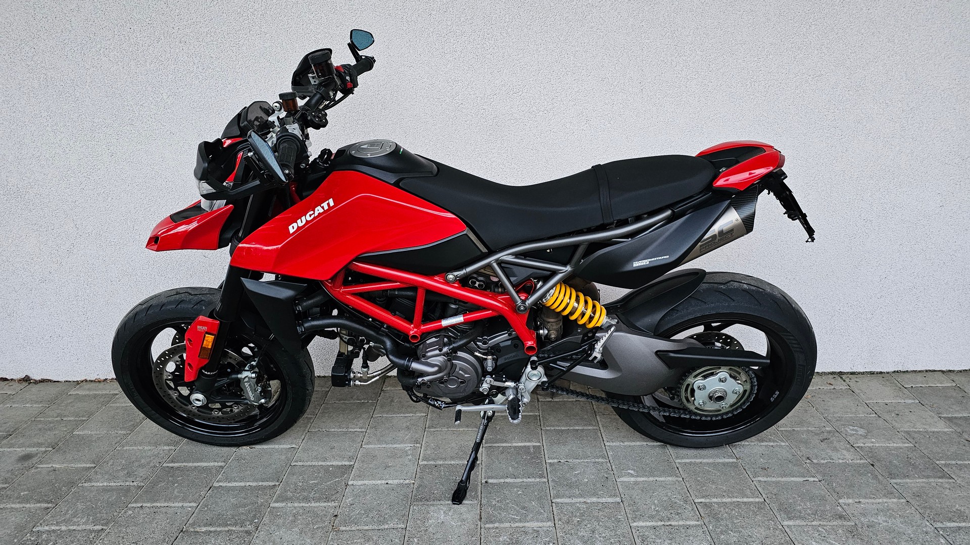 DUCATI Hypermotard 950-image-1