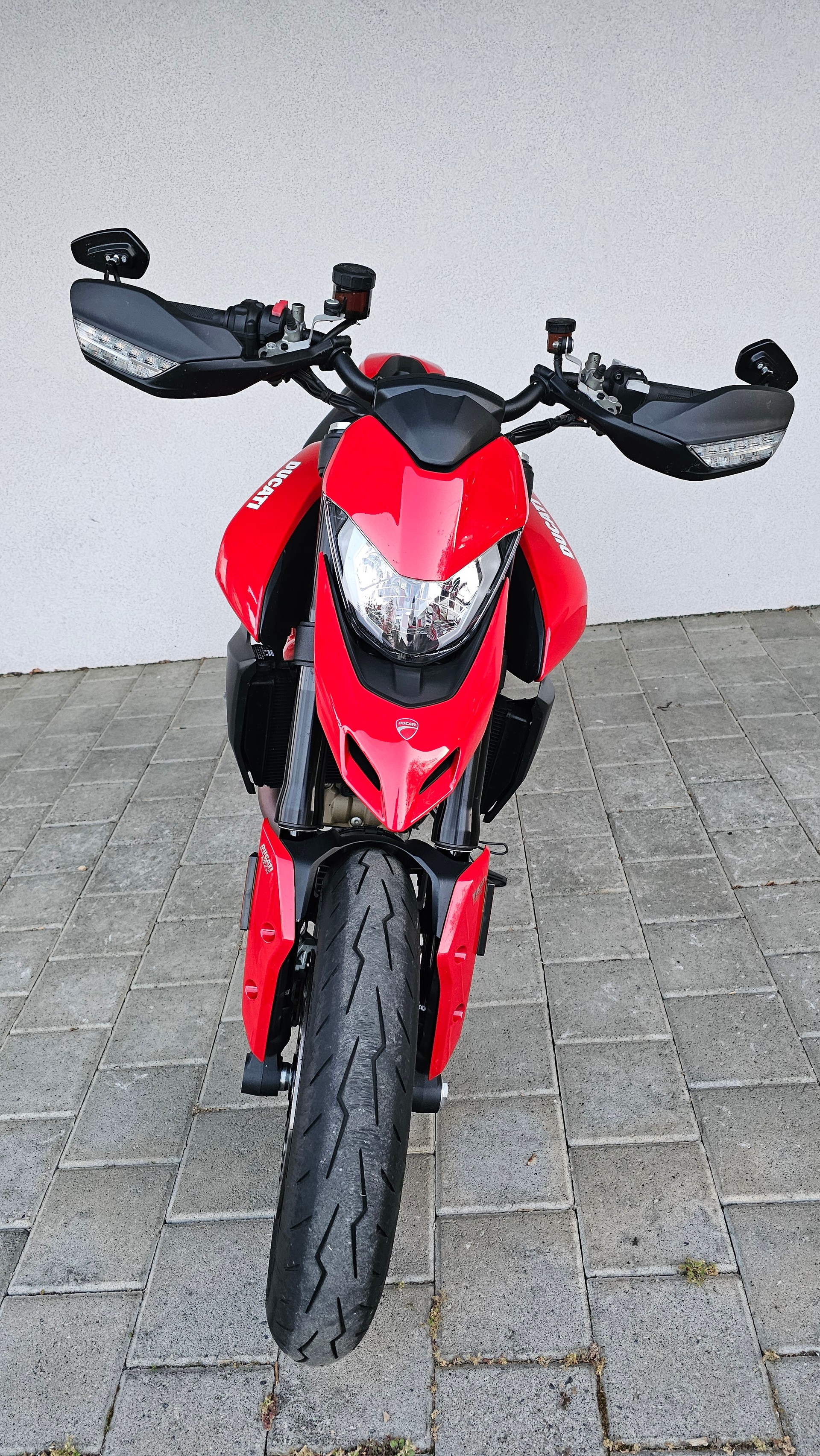 DUCATI Hypermotard 950-image-2