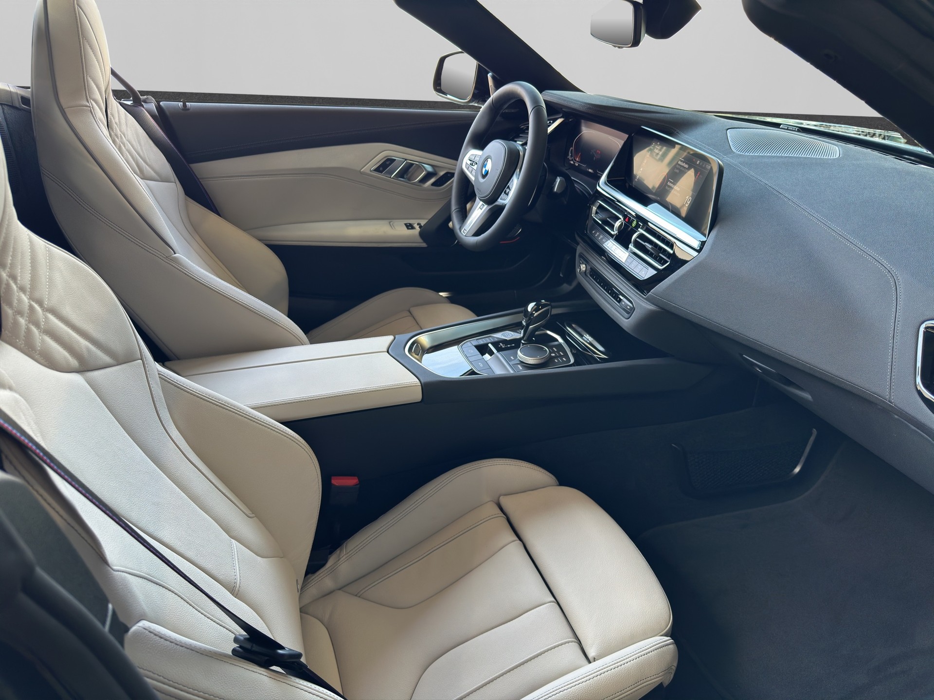 BMW Z4 sDrive 20i M Sport Steptronic-image-16