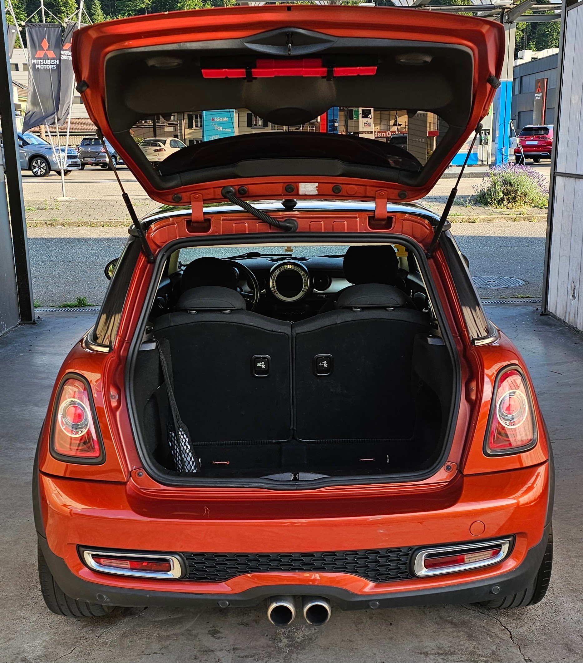 MINI 1.6i Cooper S-image-3