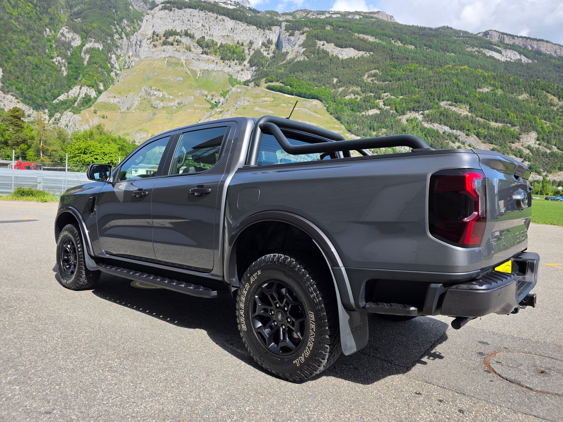 FORD Ranger TREMOR 2.0 Eco Blue 4x4 Automat-image-16