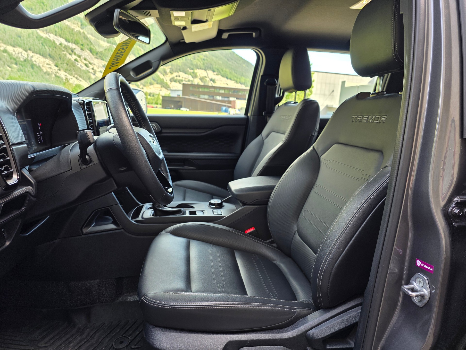 FORD Ranger TREMOR 2.0 Eco Blue 4x4 Automat-image-24