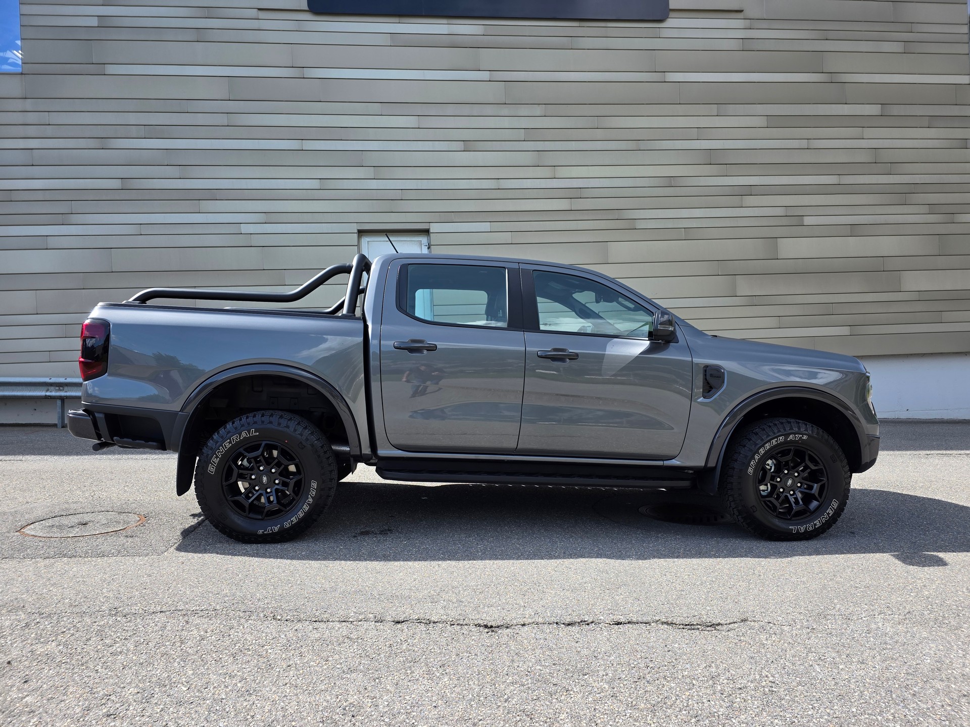 FORD Ranger TREMOR 2.0 Eco Blue 4x4 Automat-image-9