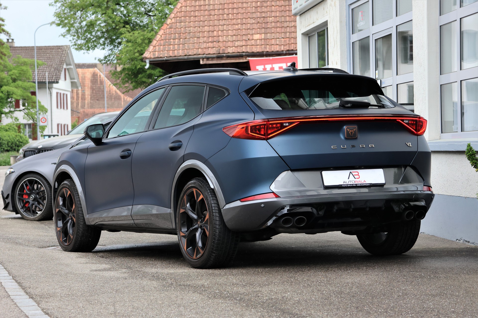 CUPRA Formentor 2.0TSI VZ 4Drive DSG (CH) "Mattepetrol Blue"-showroom-element-2