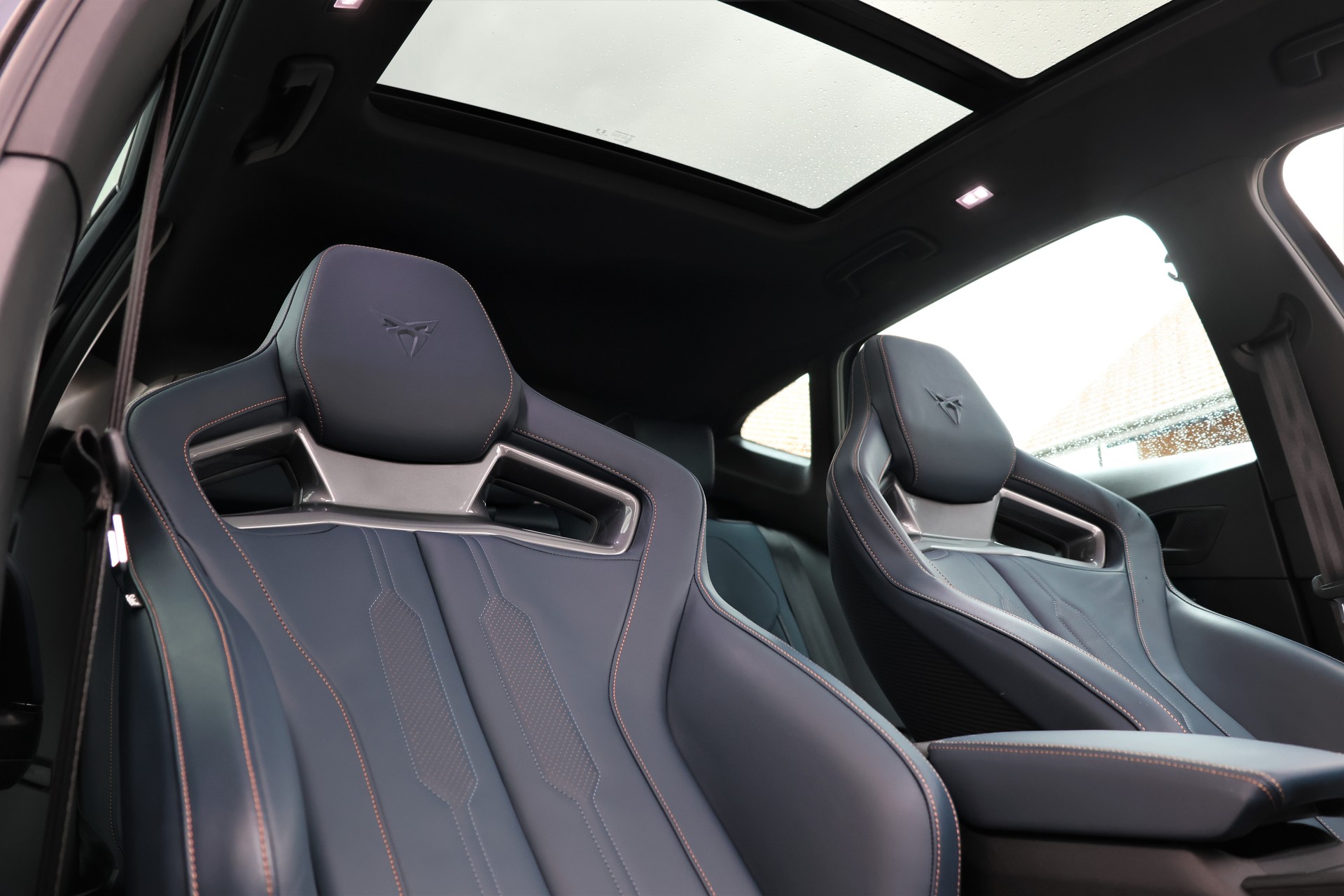 CUPRA Formentor 2.0TSI VZ 4Drive DSG (CH) "Mattepetrol Blue"-image-21