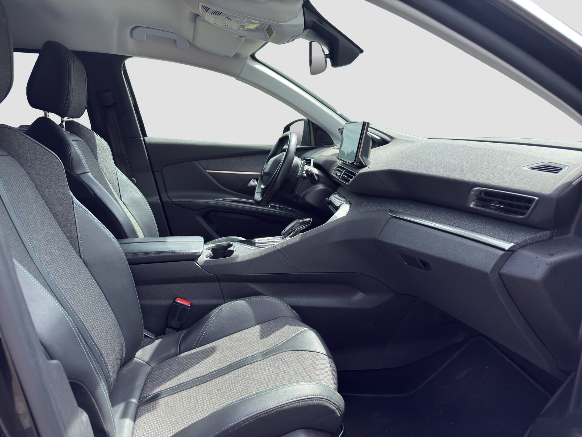 PEUGEOT 5008 1.5 BlueHDi Allure Pack EAT8 ** Frisch ab MFK und Service ** CH-1. Hand ** 7-Plätzer **-image-10