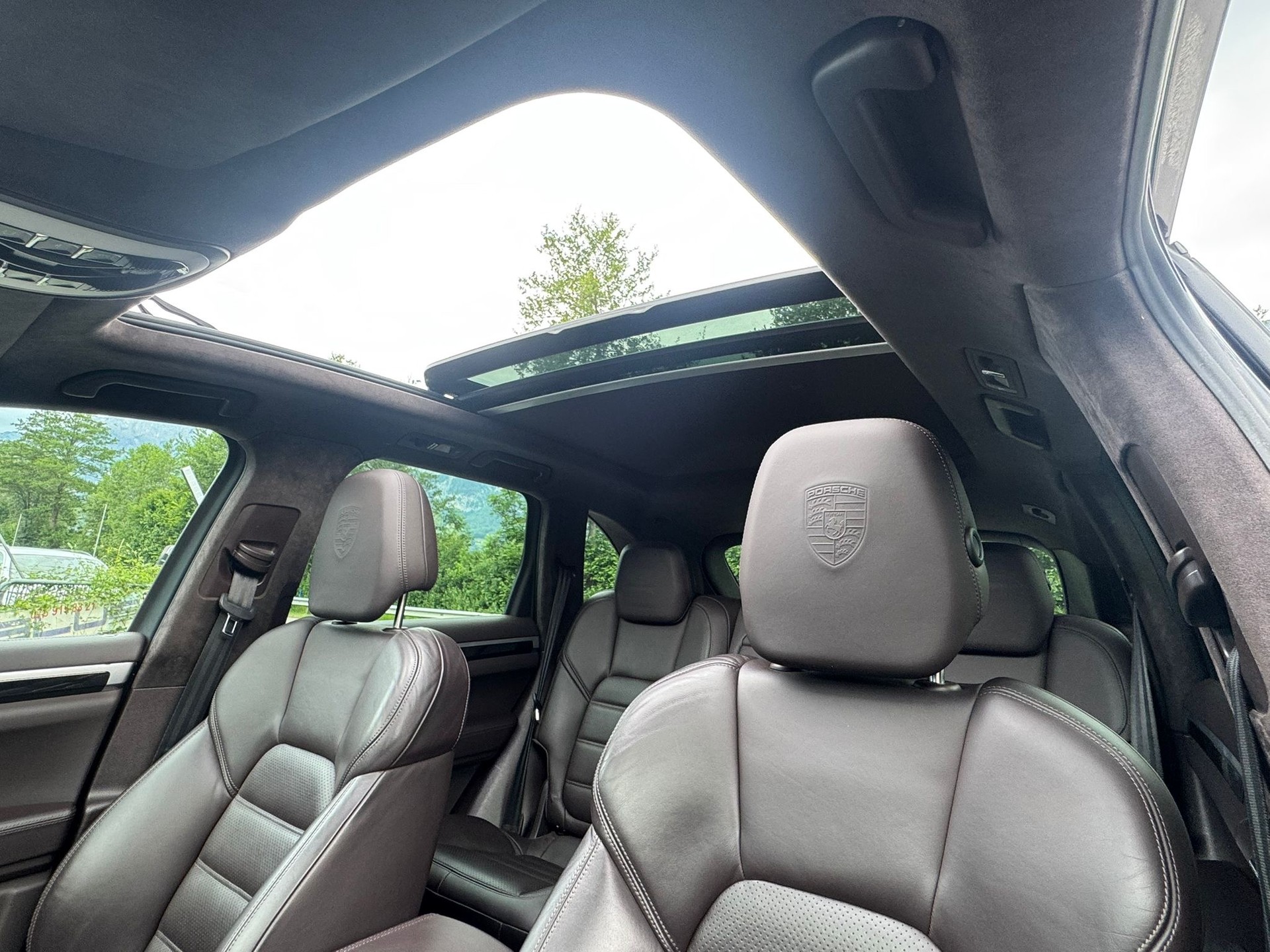 PORSCHE Cayenne Turbo-image-6