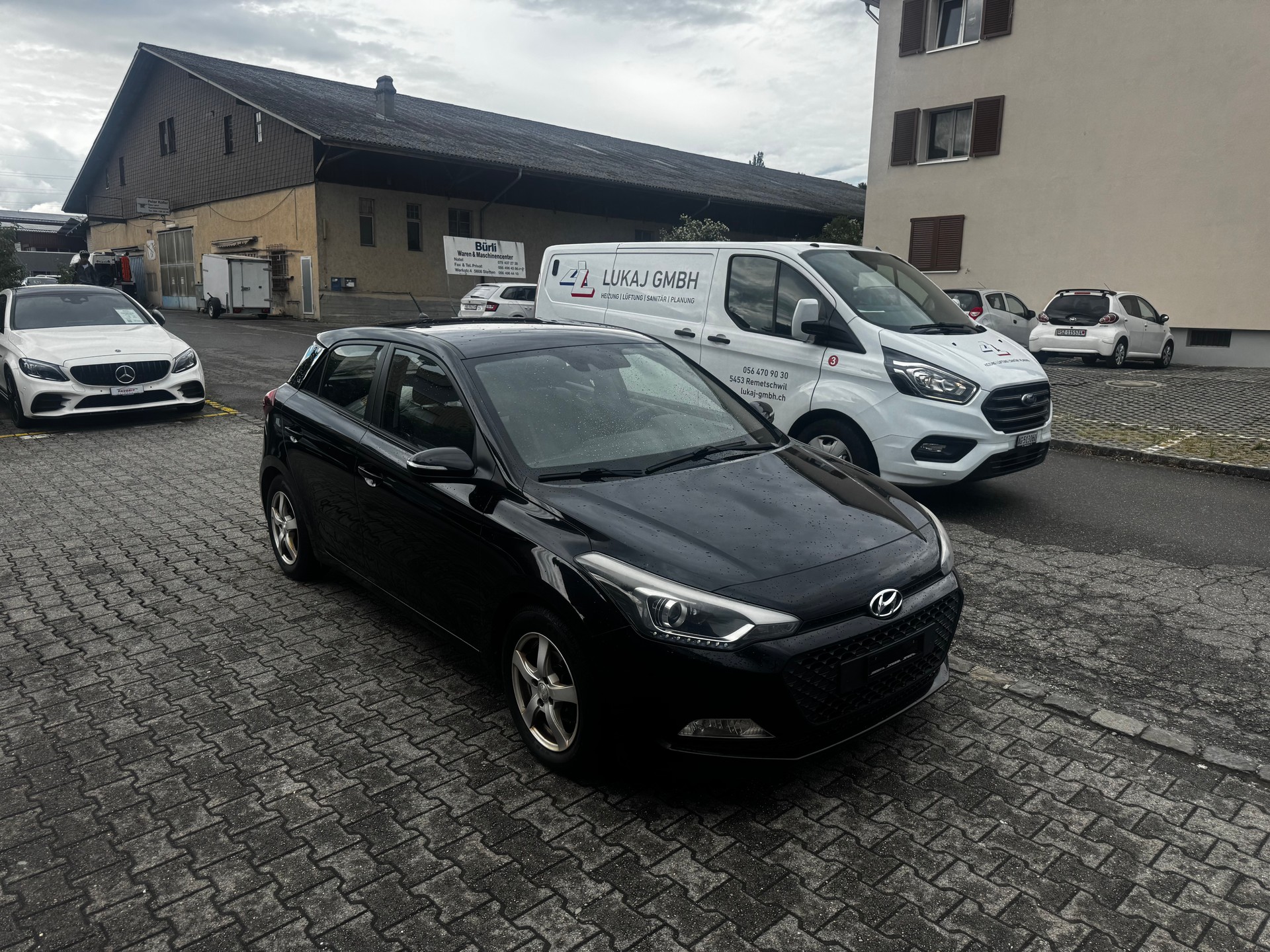 HYUNDAI i20 1.2 Amplia-image-1