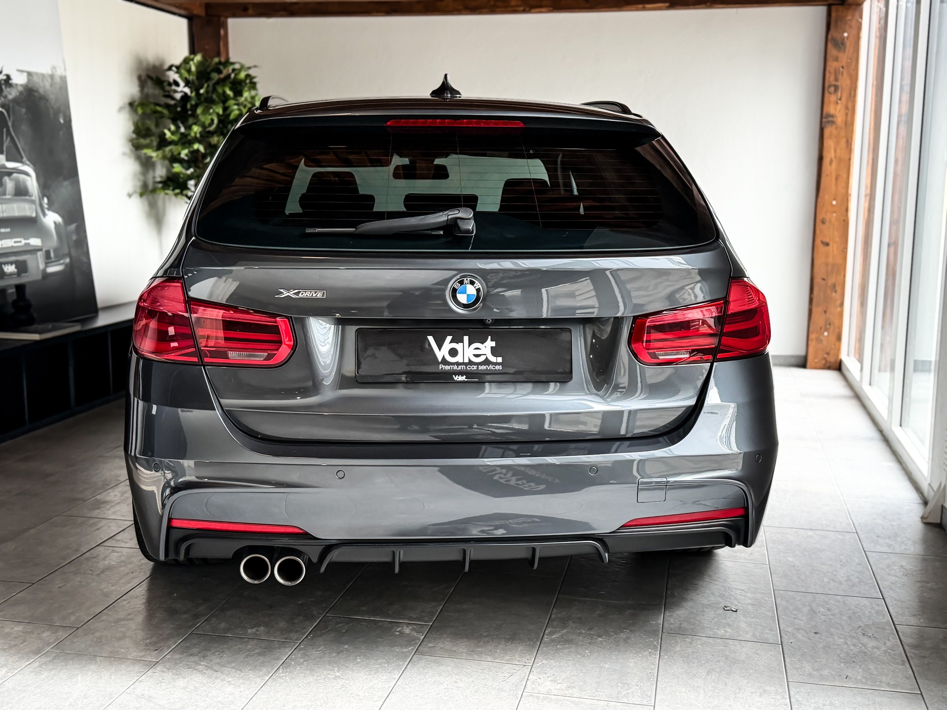 BMW 320d xDrive Touring M Sport Line Steptronic-image-4