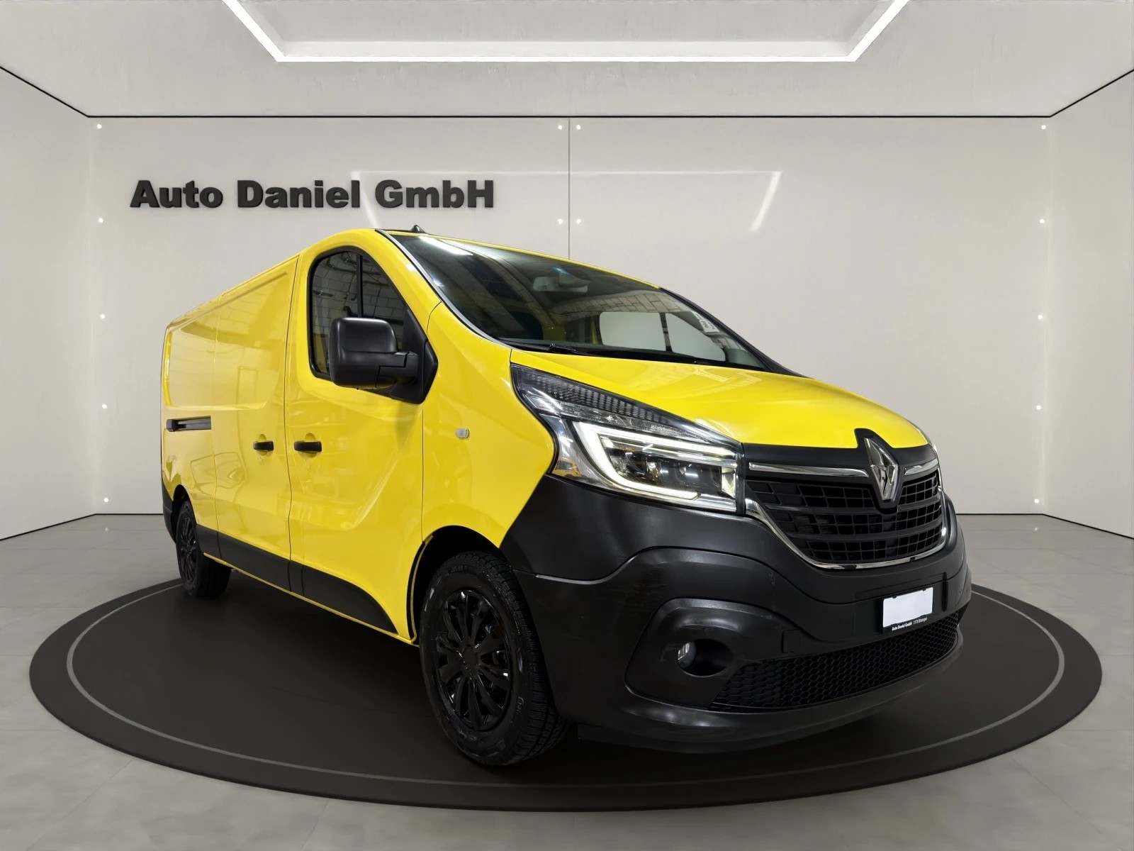 RENAULT Trafic 2.0 ENERGY dCi145 3.0t L2H1 Lang Version ( Mit AHK / Regale )-showroom-element-3