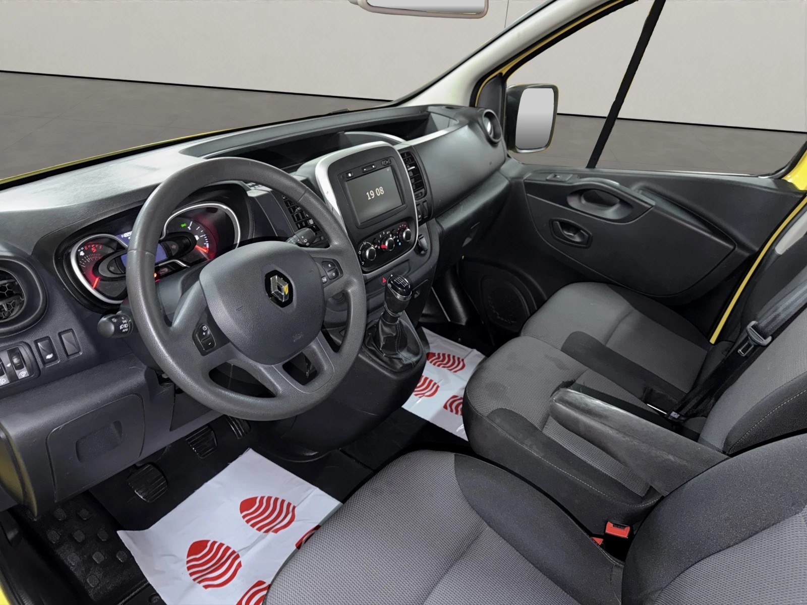 RENAULT Trafic 2.0 ENERGY dCi145 3.0t L2H1 Lang Version ( Mit AHK / Regale )-image-9