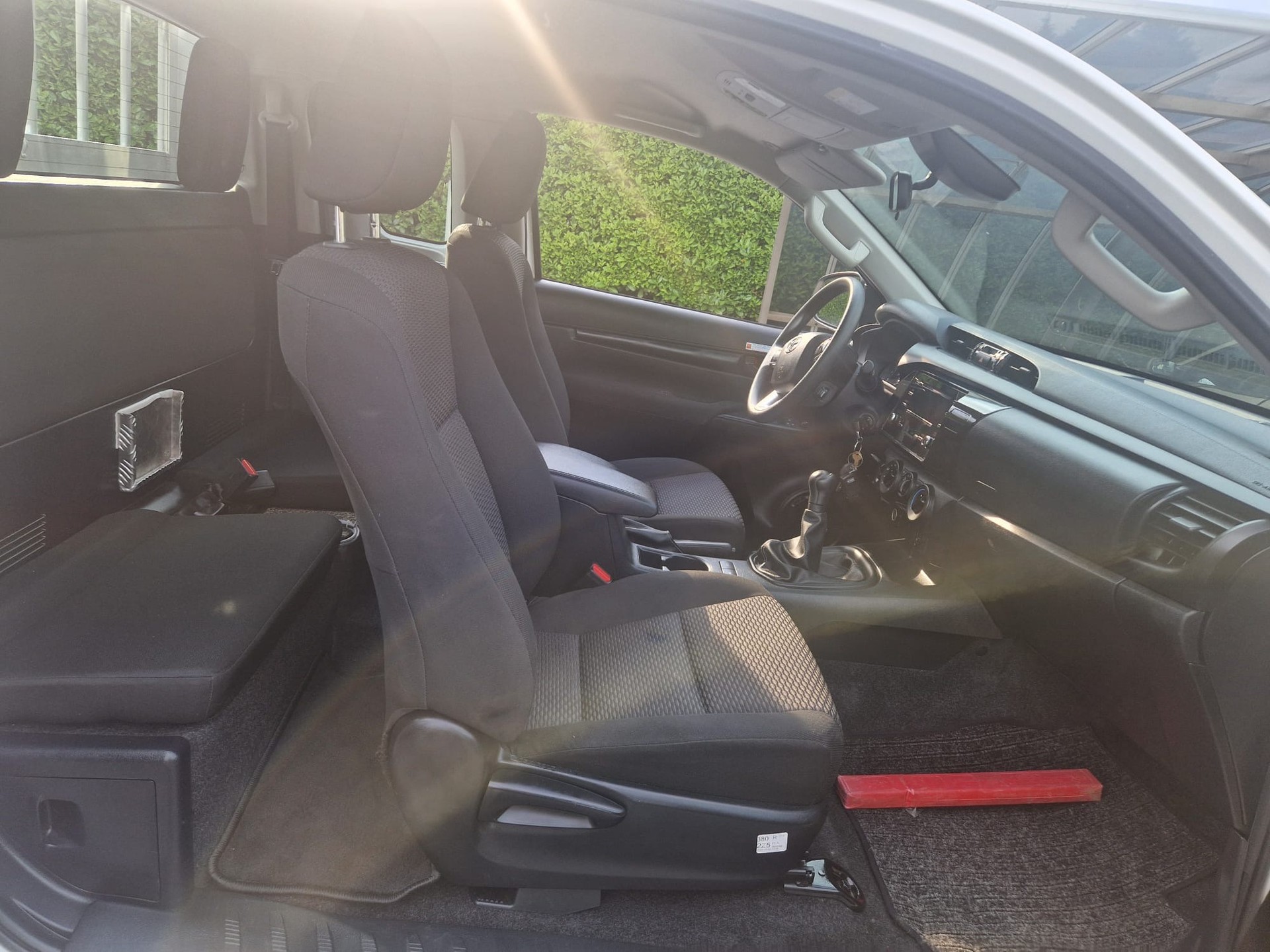 TOYOTA Hilux 2.4D-4D Comfort Extra Cab 4x4 - Ponte Fisso in Alluminio - Doppio Gancio Traino KG. 3500-image-14