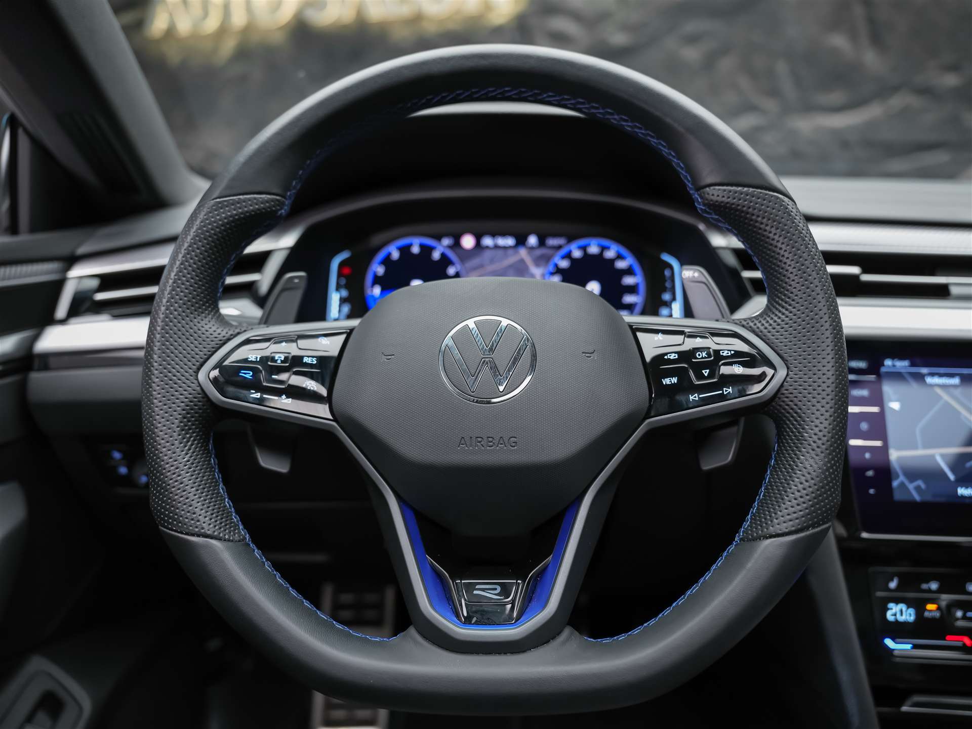 VW Arteon 2.0 TSI R 4Motion DSG *Head Up Display*Nappa Leder*Abstandsregler* Panorama*-image-29