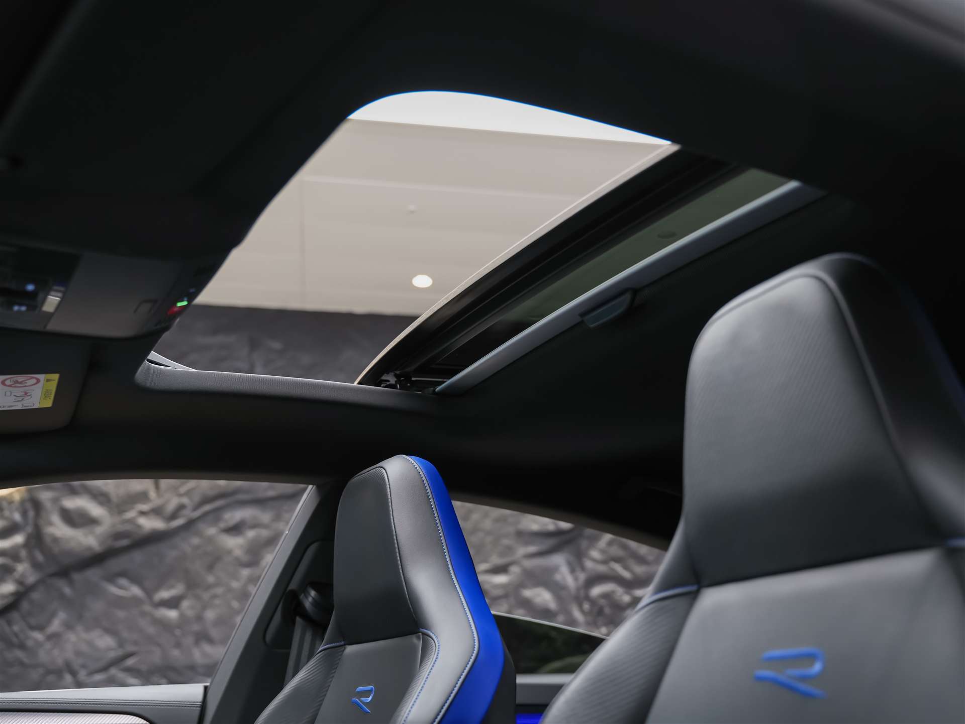 VW Arteon 2.0 TSI R 4Motion DSG *Head Up Display*Nappa Leder*Abstandsregler* Panorama*-image-11