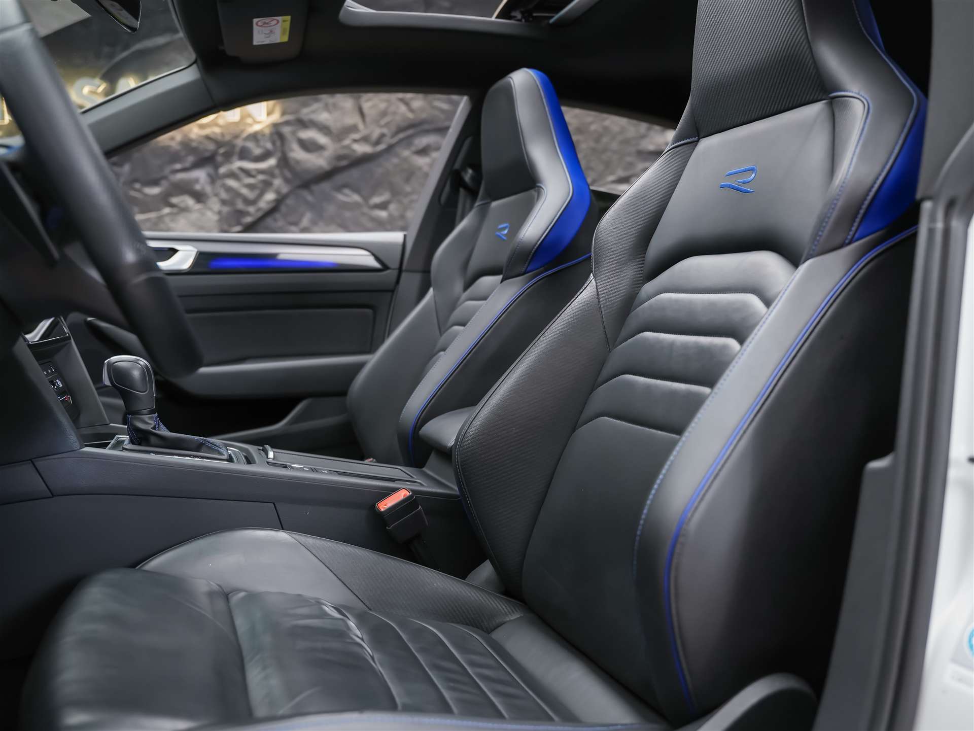 VW Arteon 2.0 TSI R 4Motion DSG *Head Up Display*Nappa Leder*Abstandsregler* Panorama*-image-9