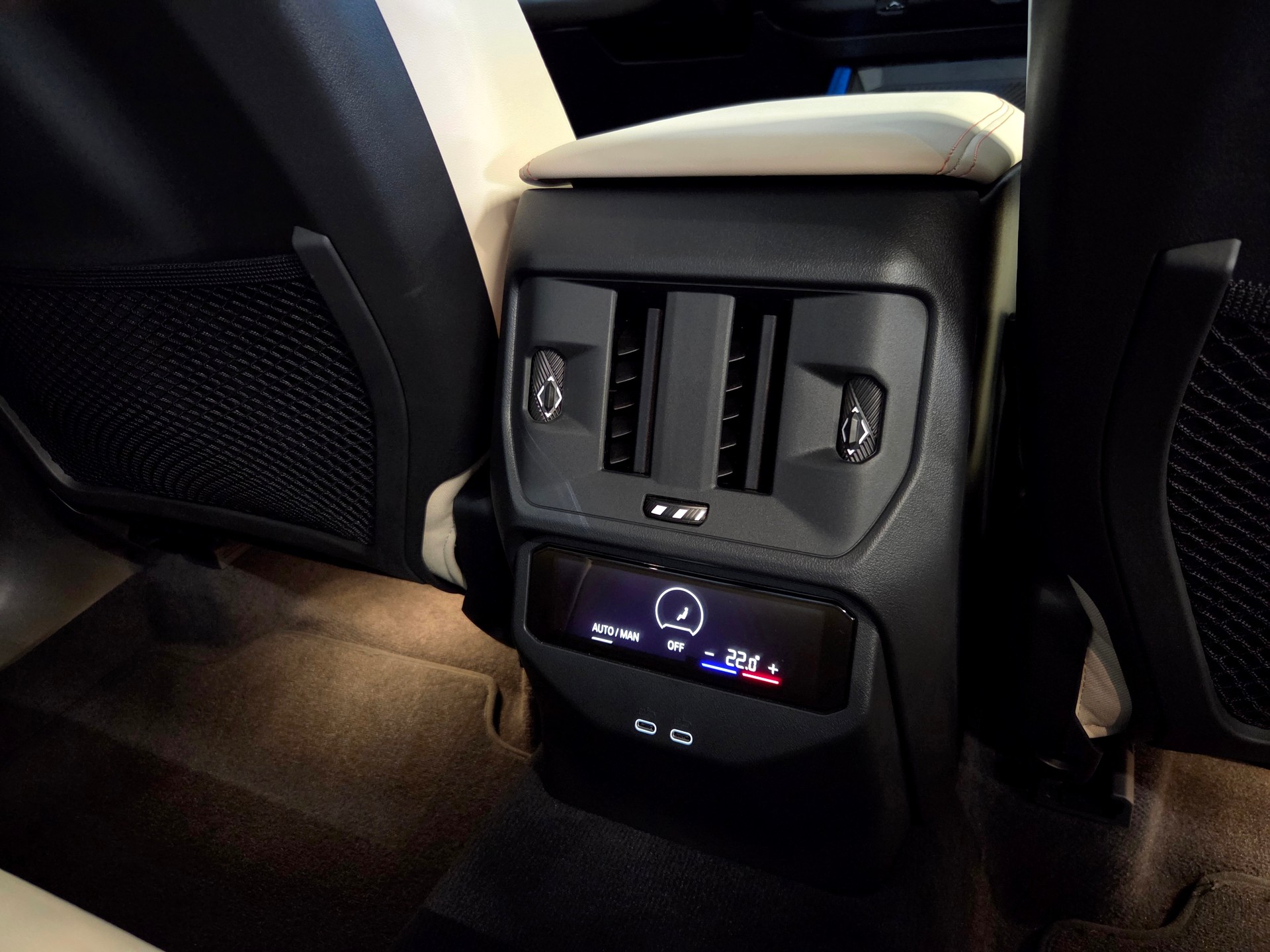 BMW X3 40d xDrive-image-23