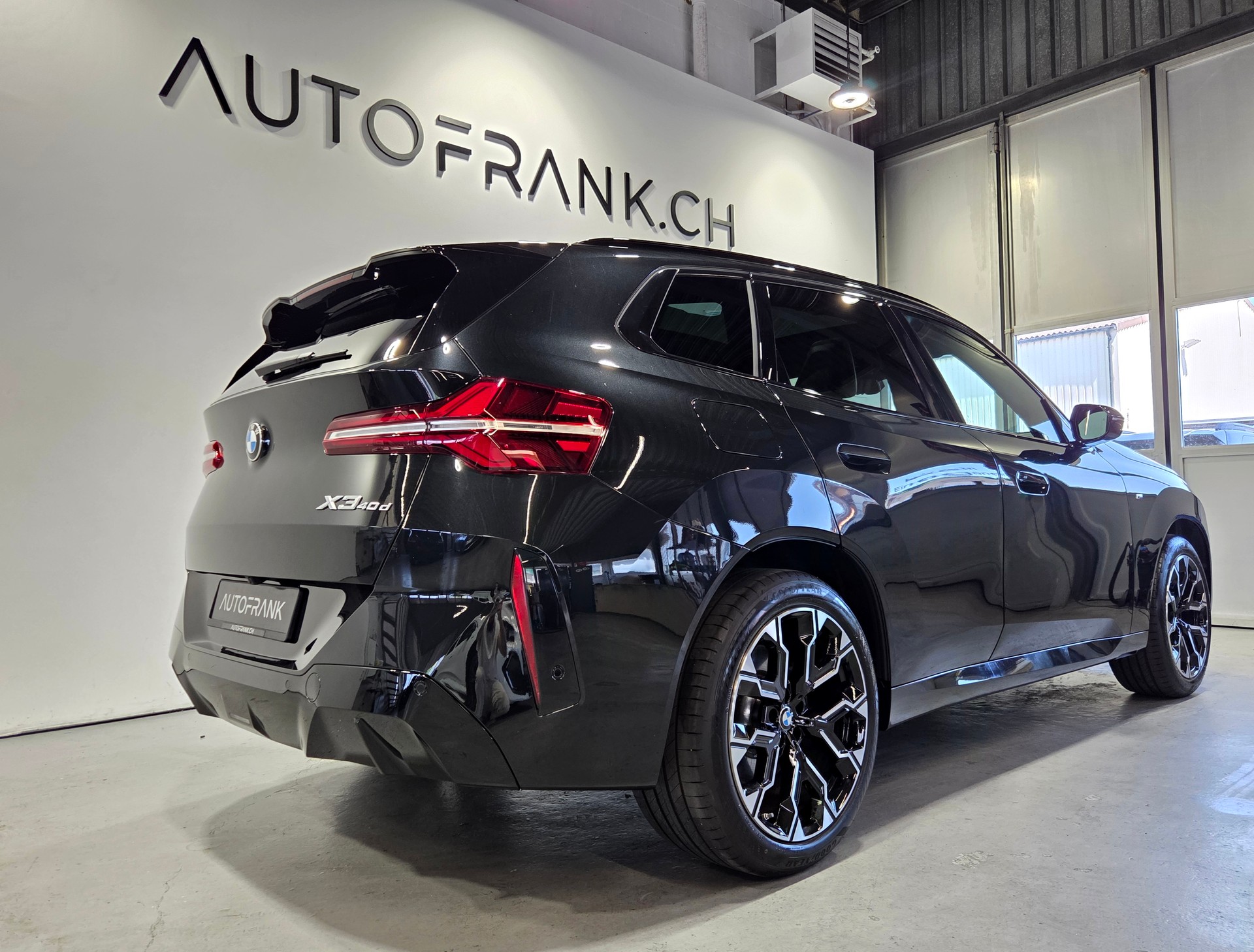 BMW X3 40d xDrive-showroom-element-2