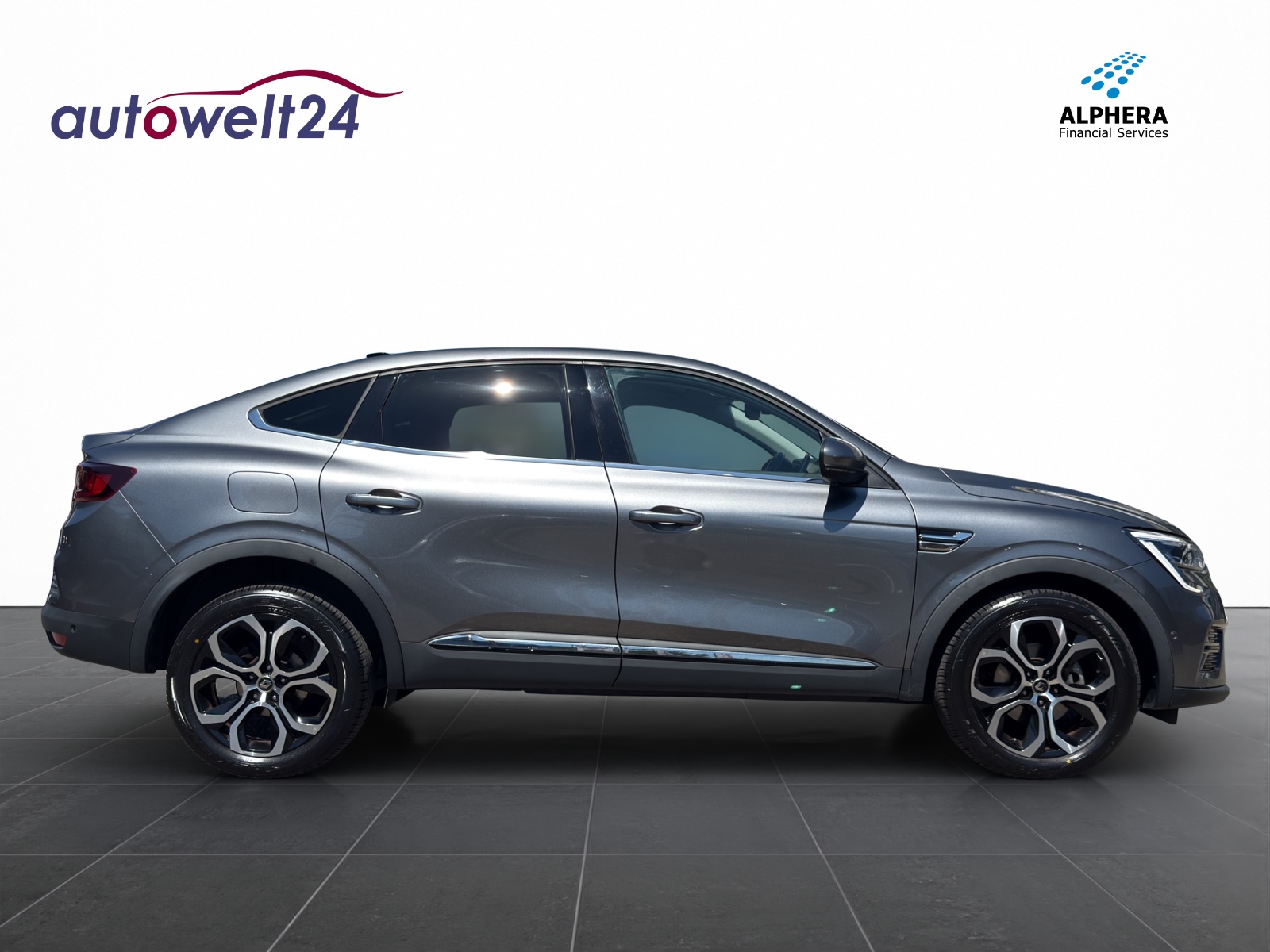 RENAULT Arkana 1.6 E-Tech Techno-showroom-element-3