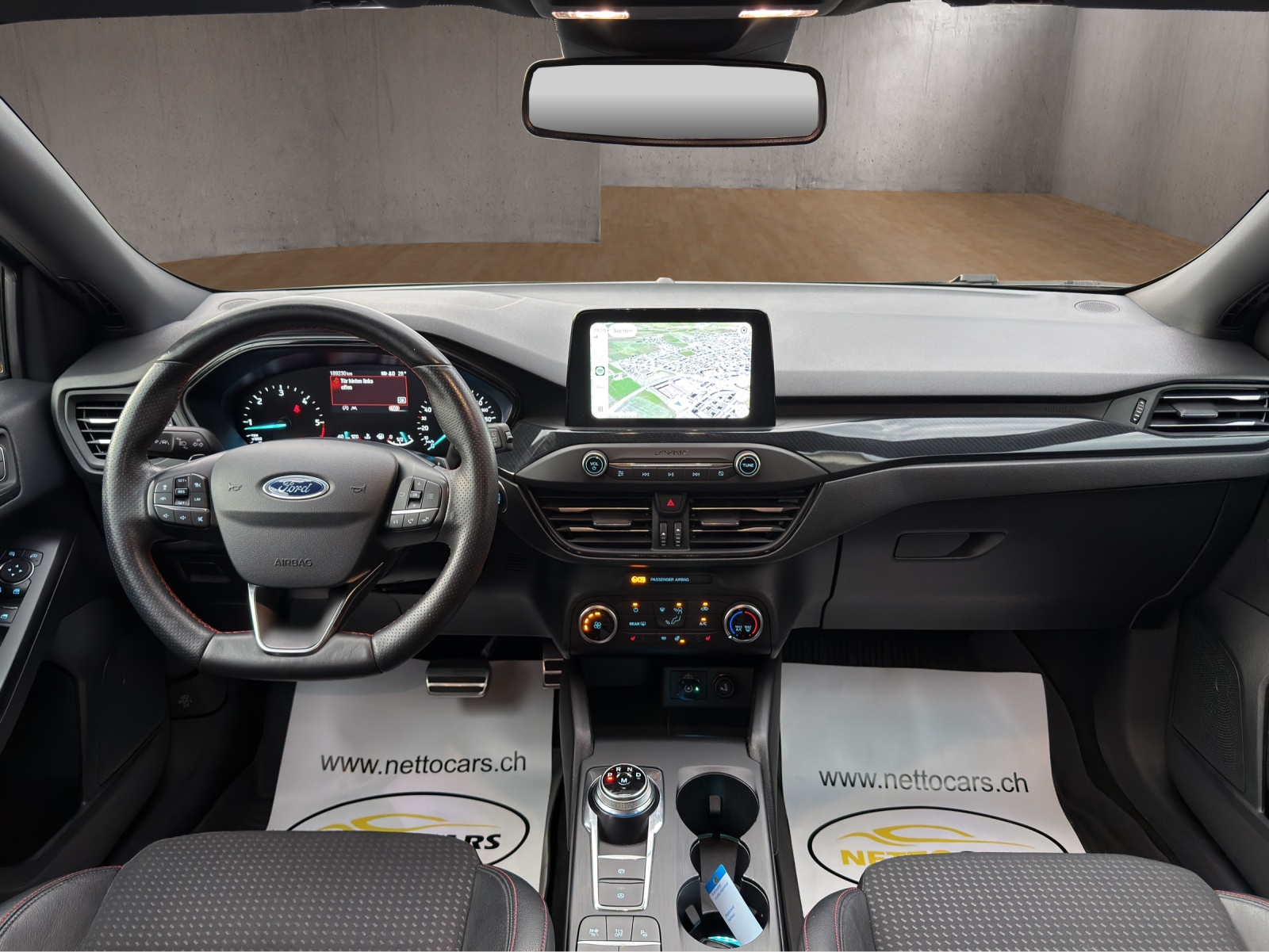 FORD Focus 1.5 TDCi ST Line Automatic-image-7
