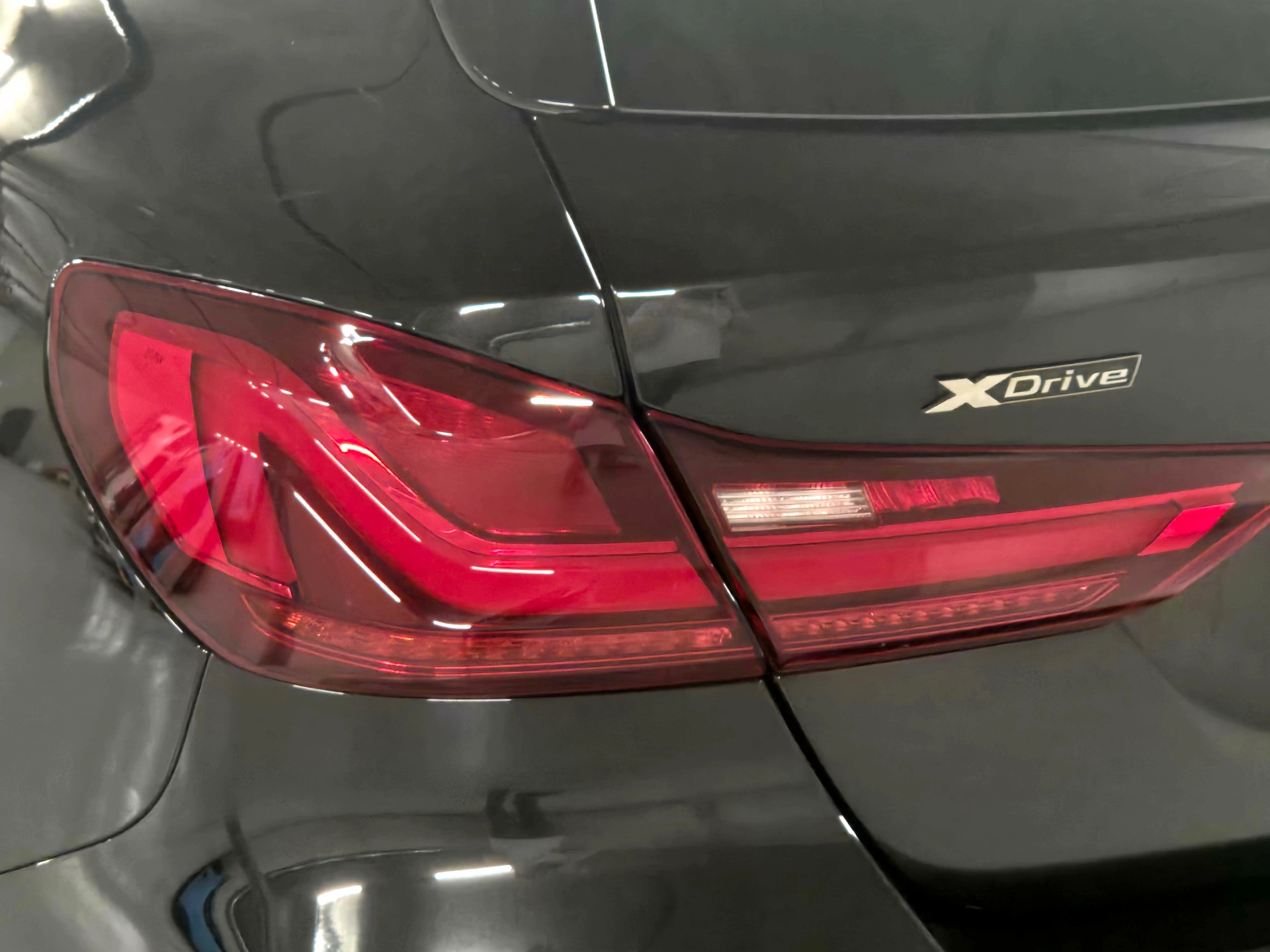 BMW M135i xDrive Steptronic-image-9