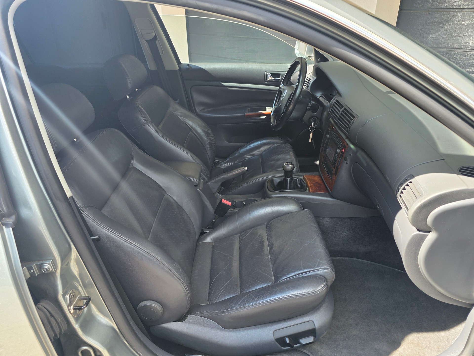 VW Passat Variant 2.0 TDI Highline-image-12